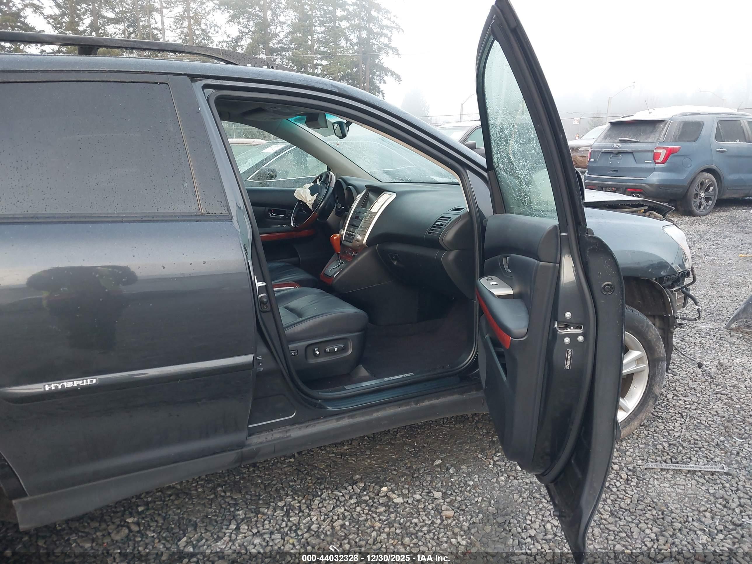 LEXUS RX image 5