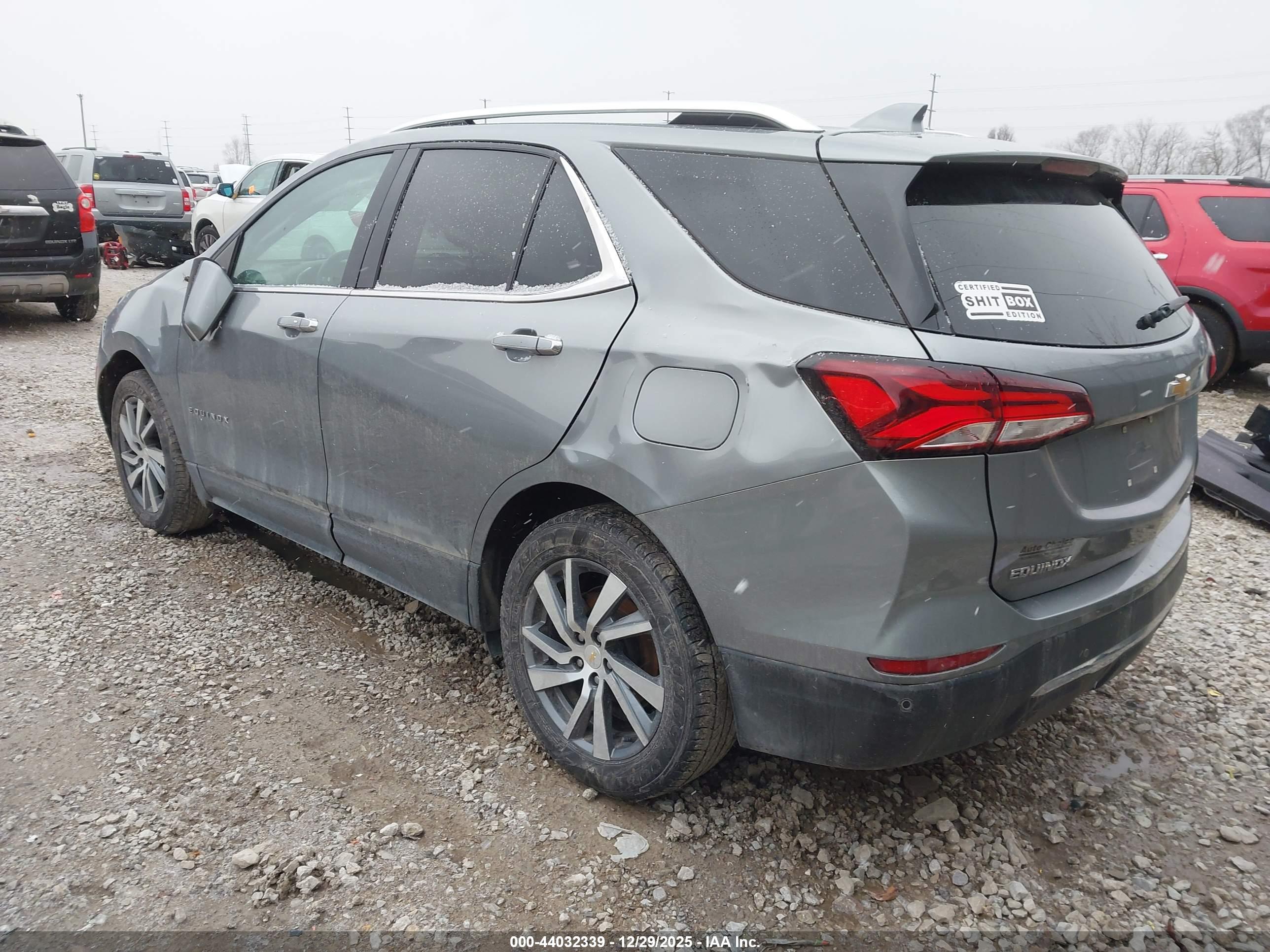 CHEVROLET EQUINOX image 3
