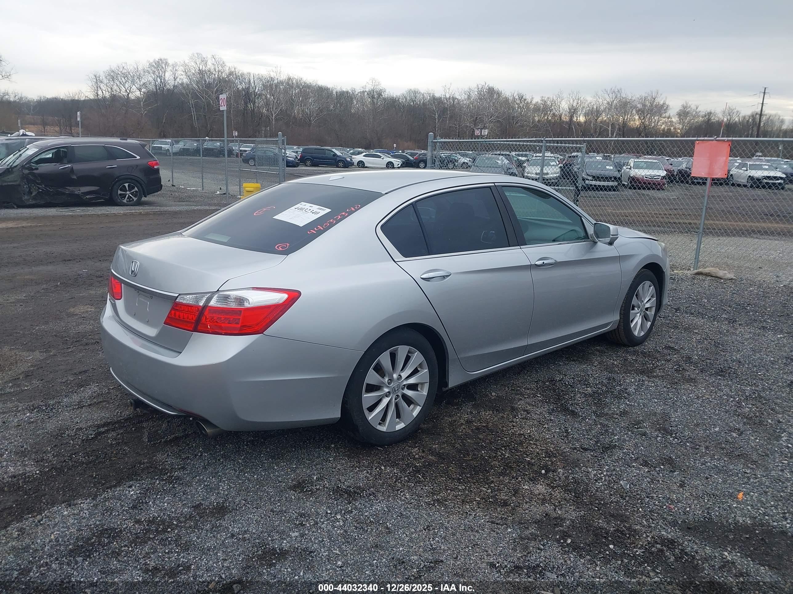 HONDA ACCORD image 4