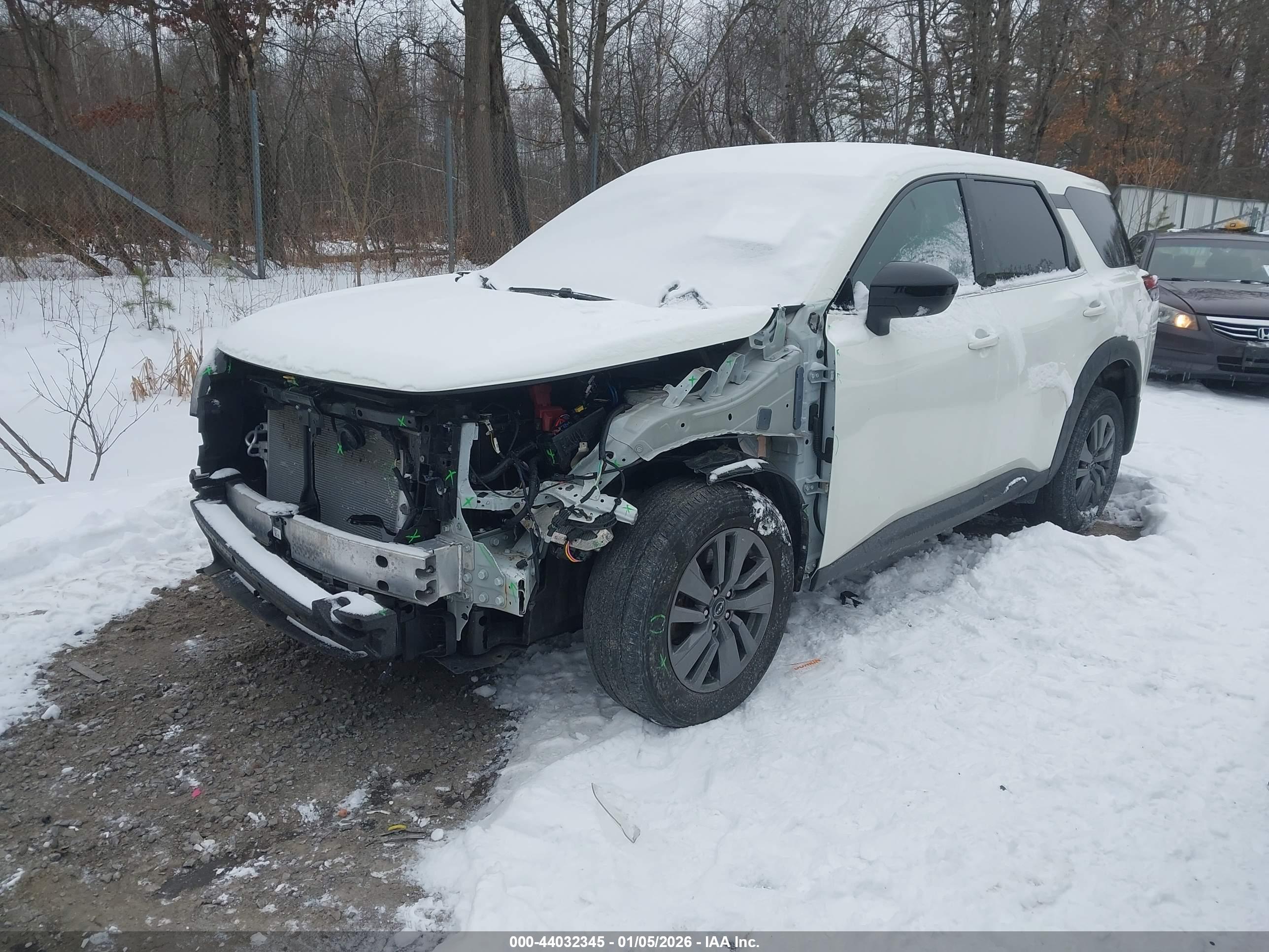 NISSAN PATHFINDER image 2