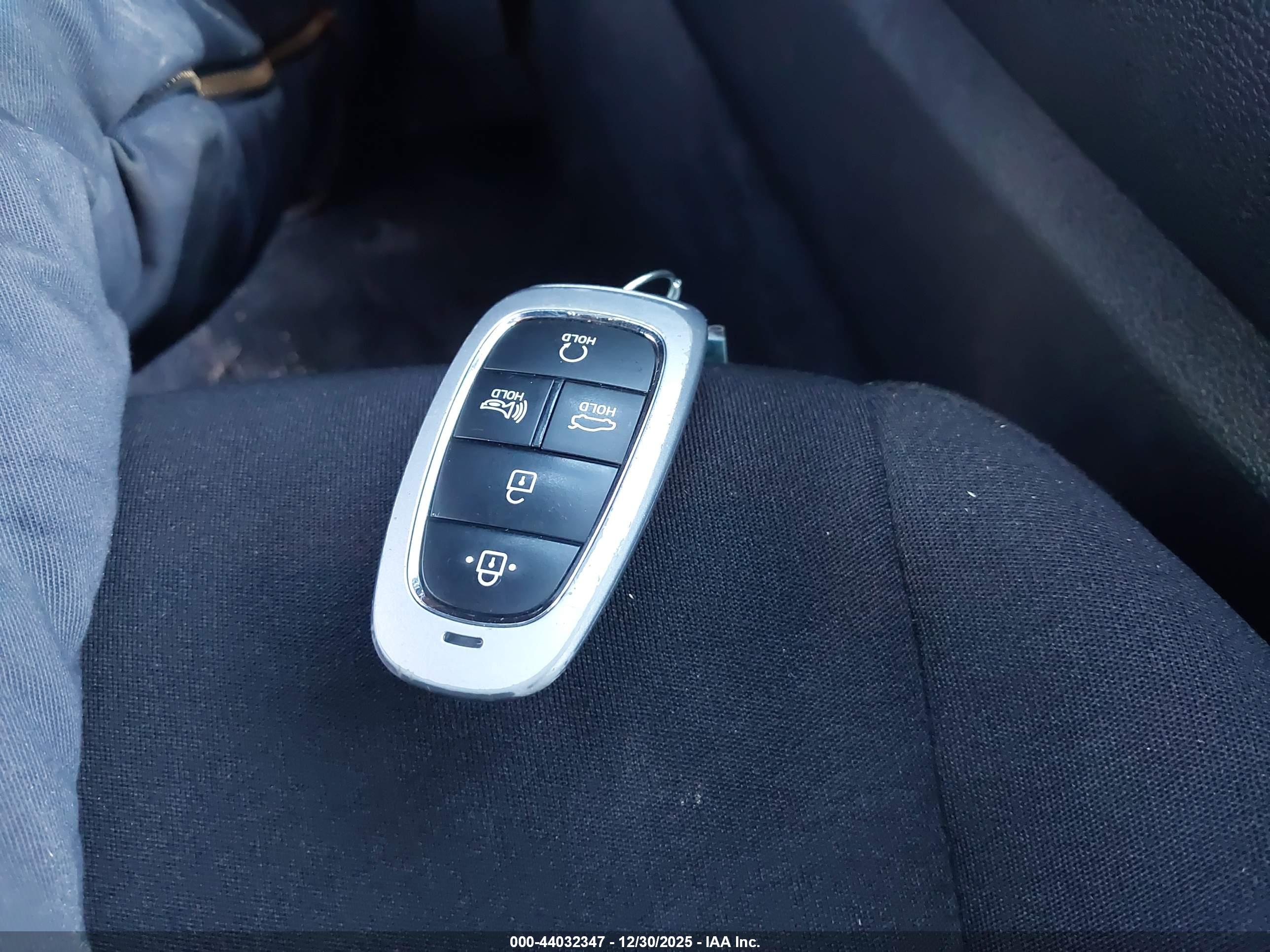 HYUNDAI SONATA image 11