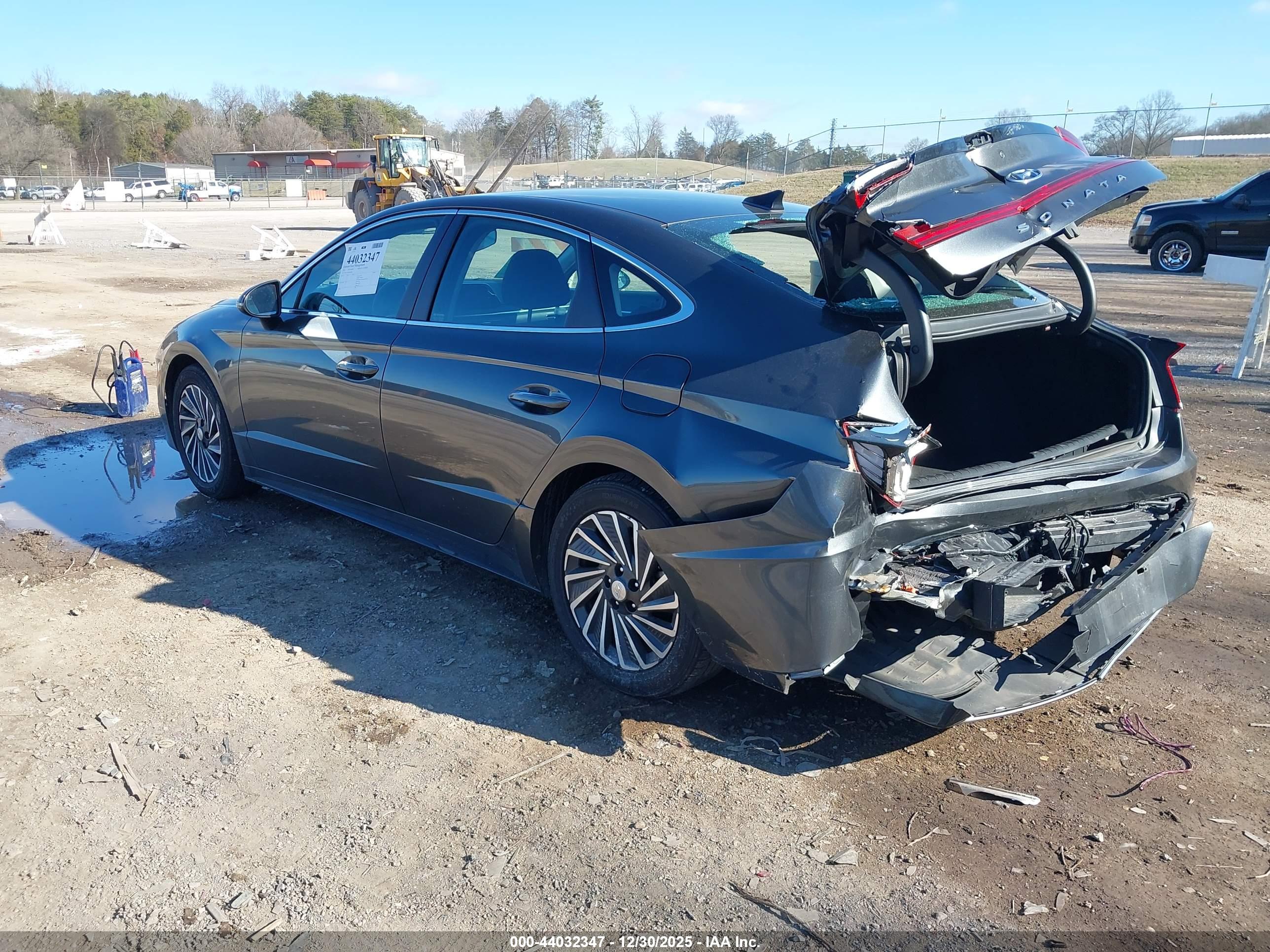 HYUNDAI SONATA image 3