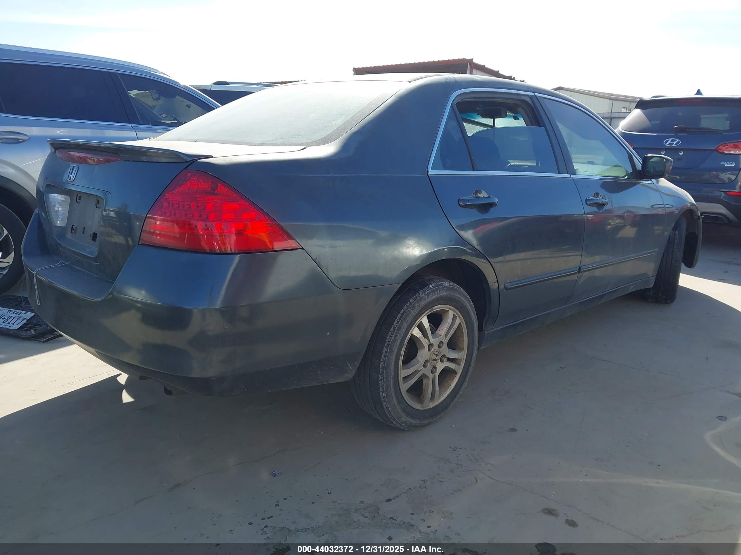 HONDA ACCORD image 4