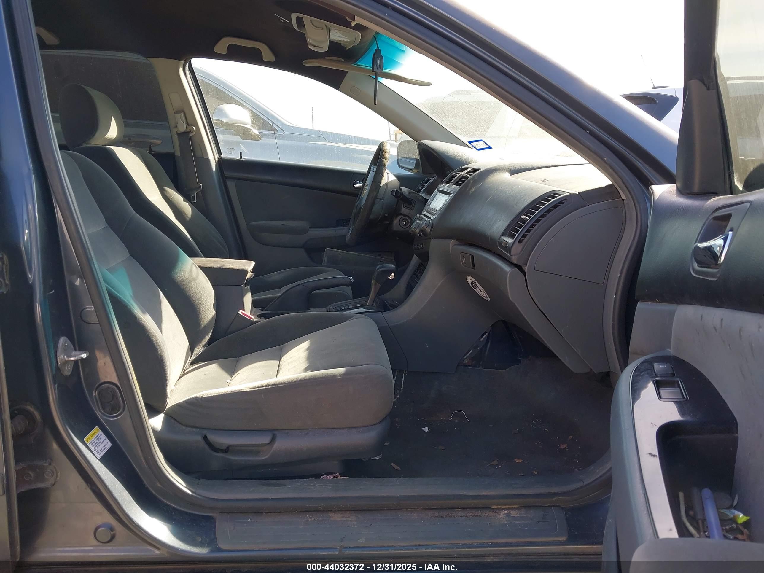 HONDA ACCORD image 5