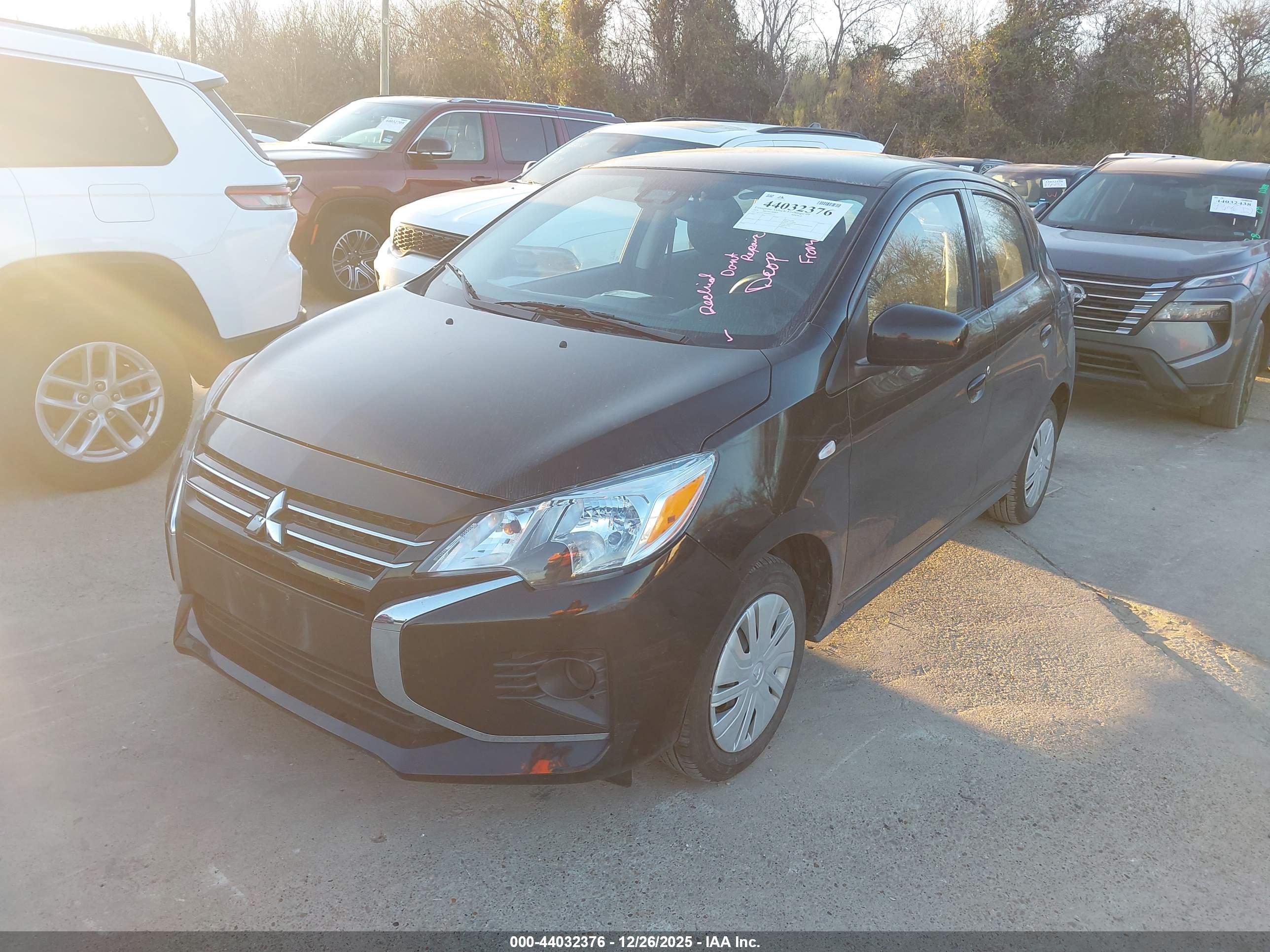 MITSUBISHI MIRAGE image 2