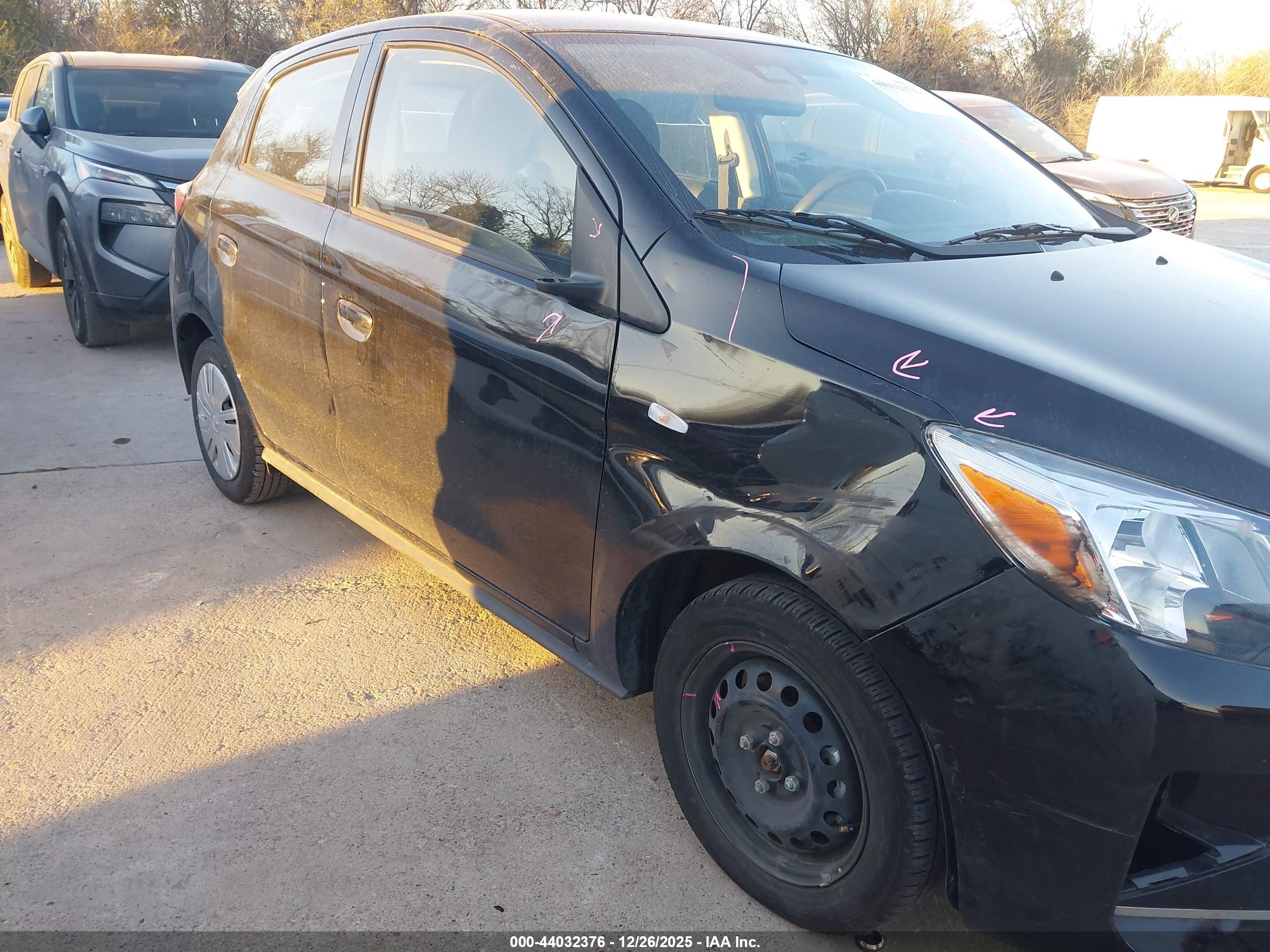 MITSUBISHI MIRAGE image 6