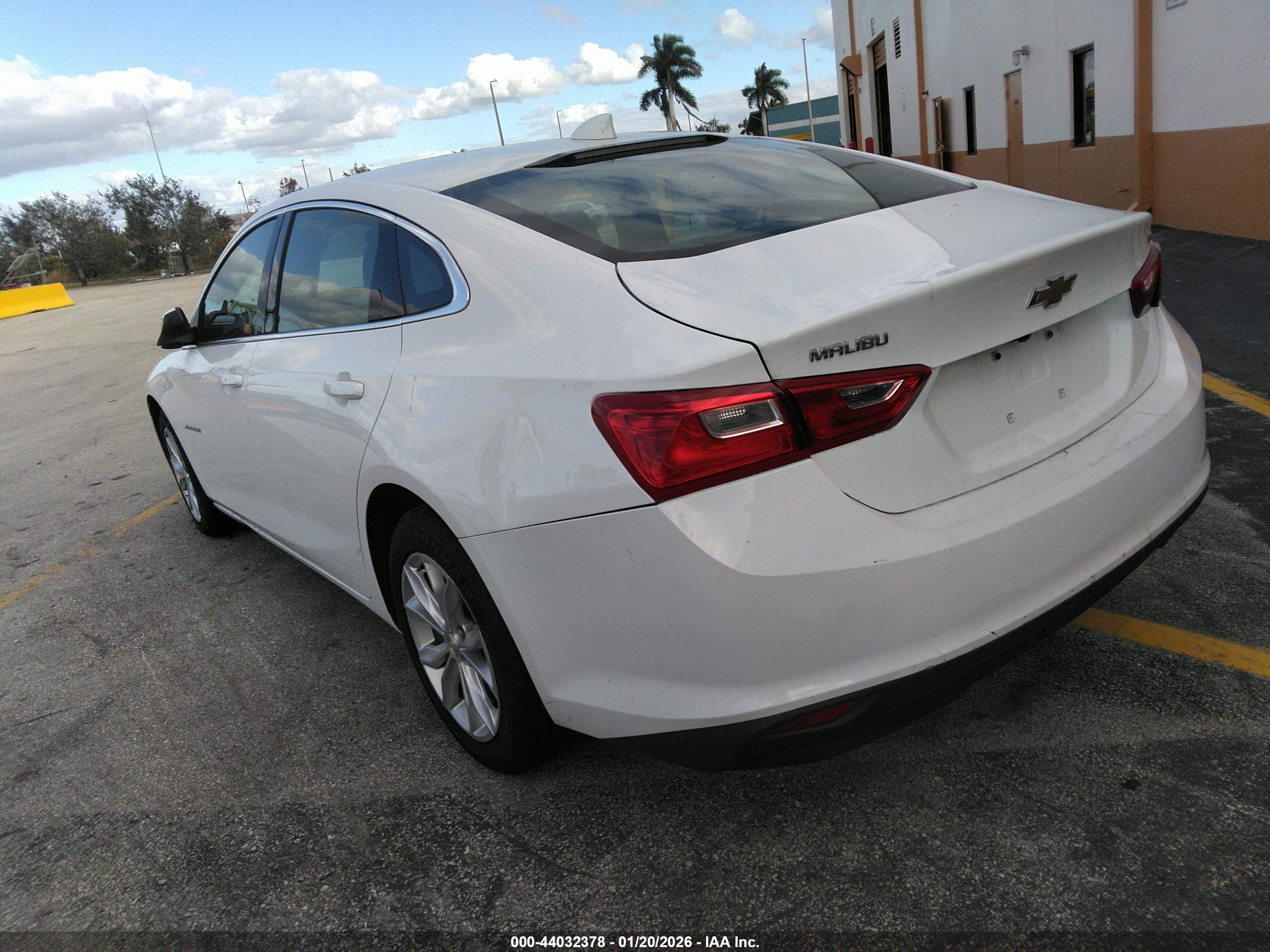 CHEVROLET MALIBU image 3