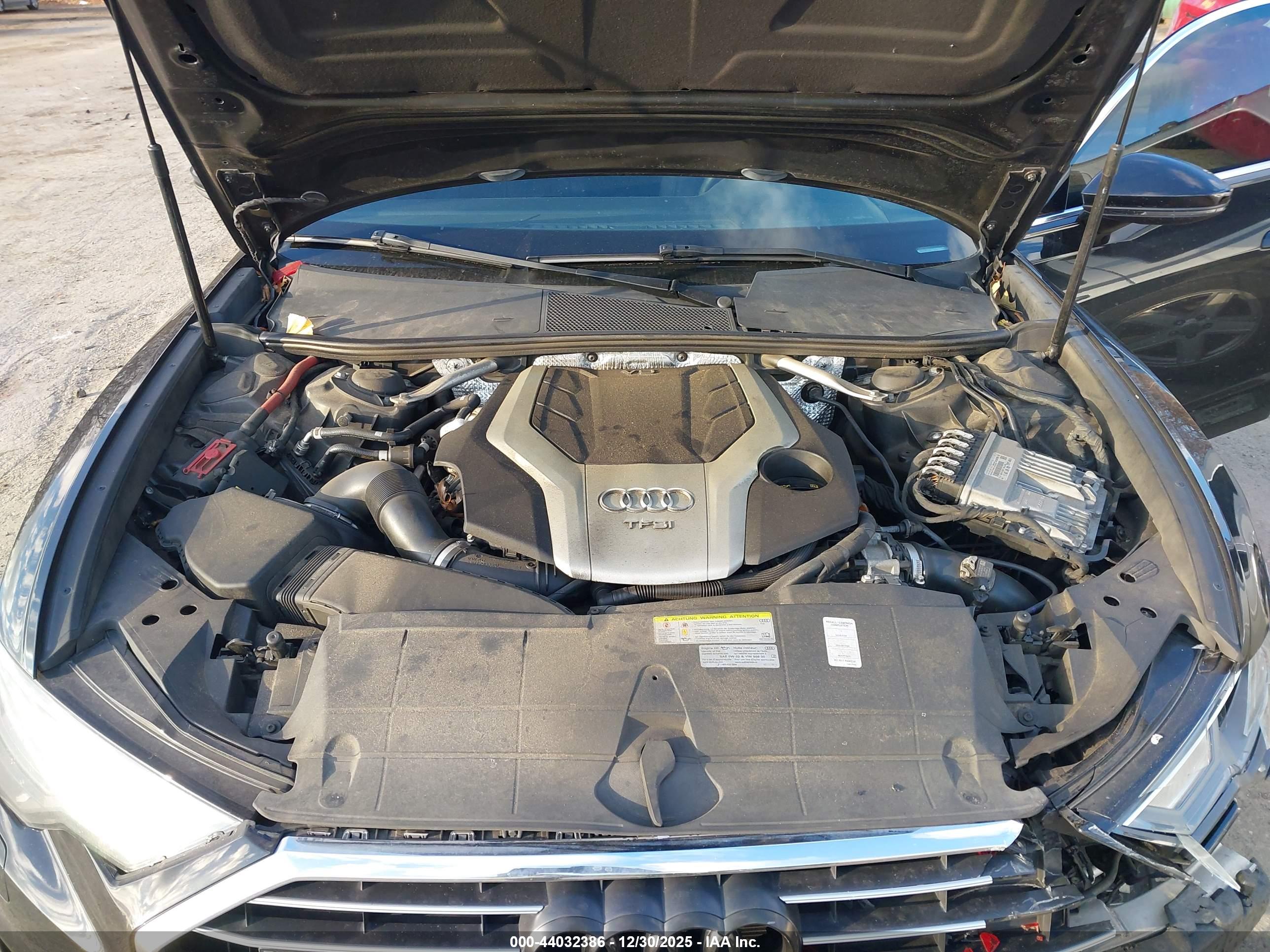 AUDI A6 image 10