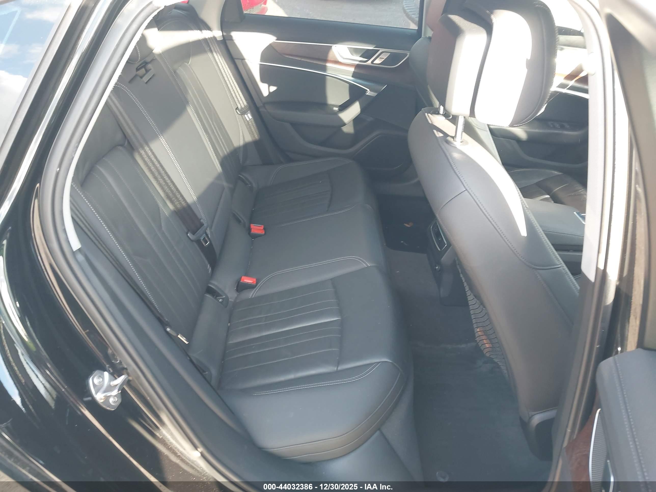 AUDI A6 image 8