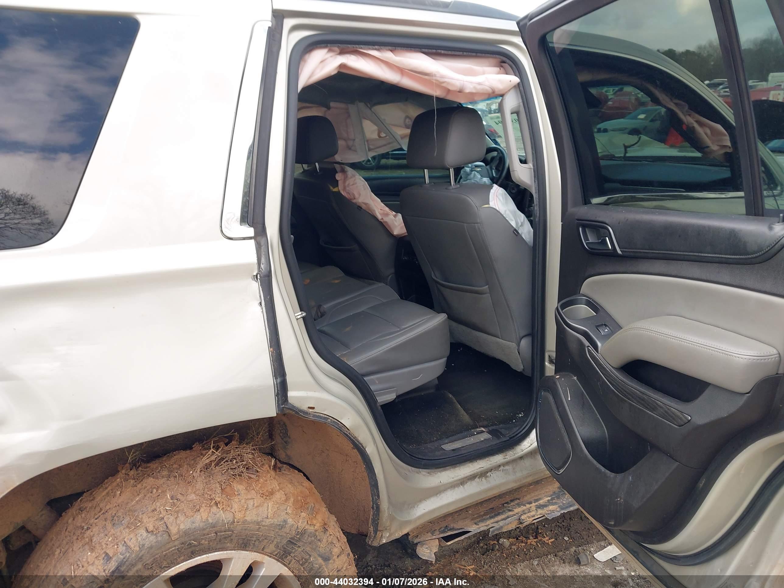CHEVROLET TAHOE image 8