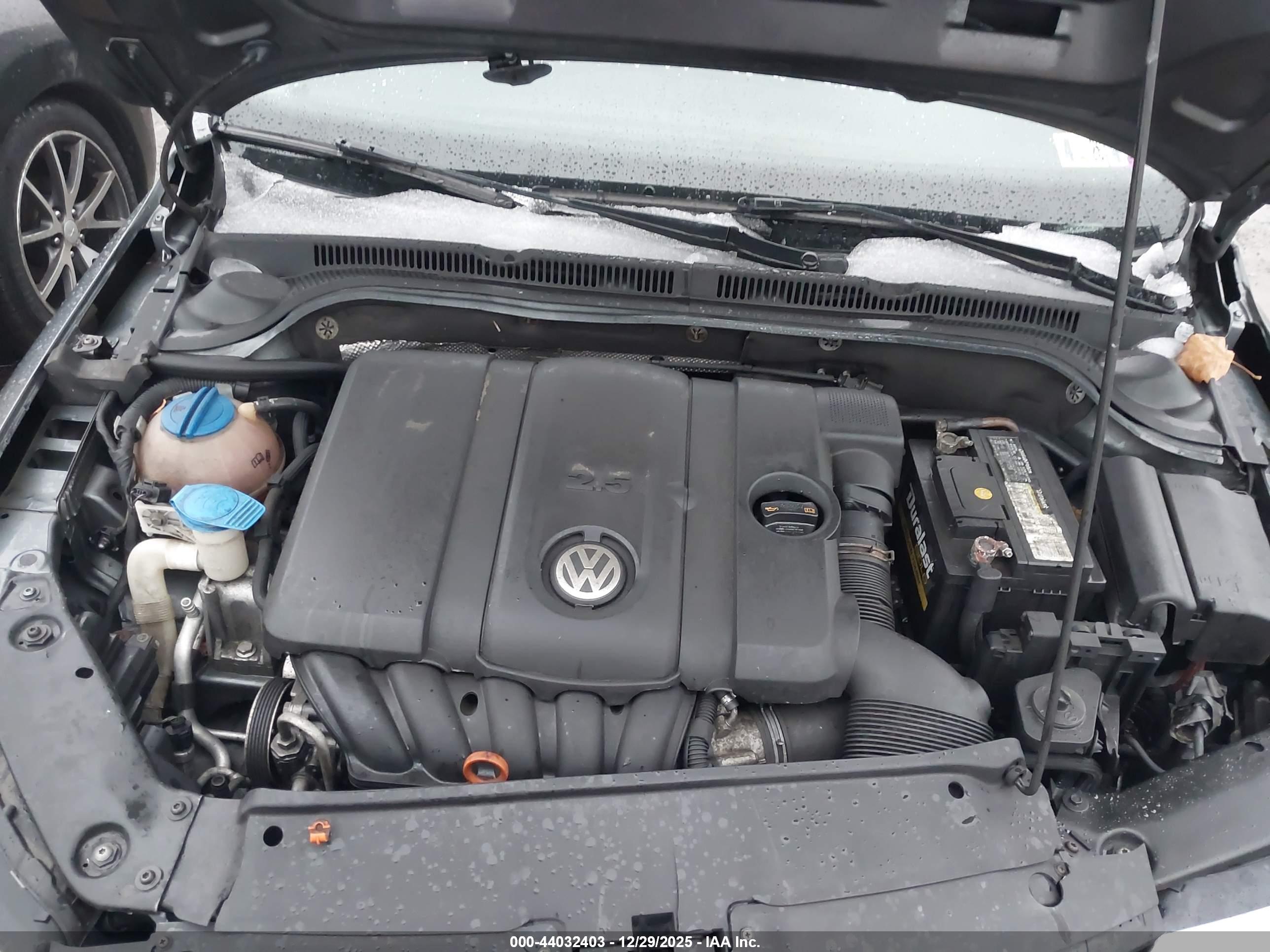 VOLKSWAGEN JETTA image 10