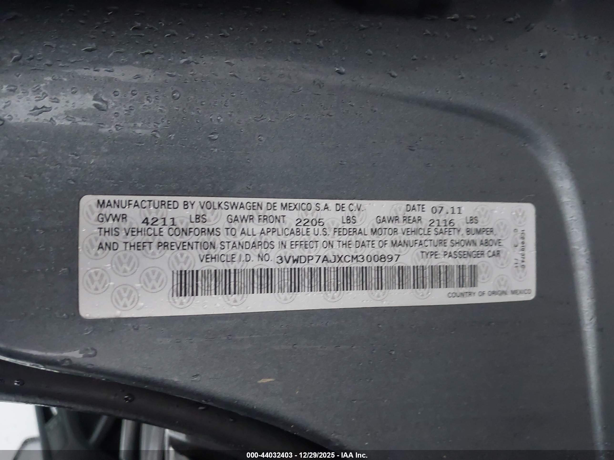VOLKSWAGEN JETTA image 9