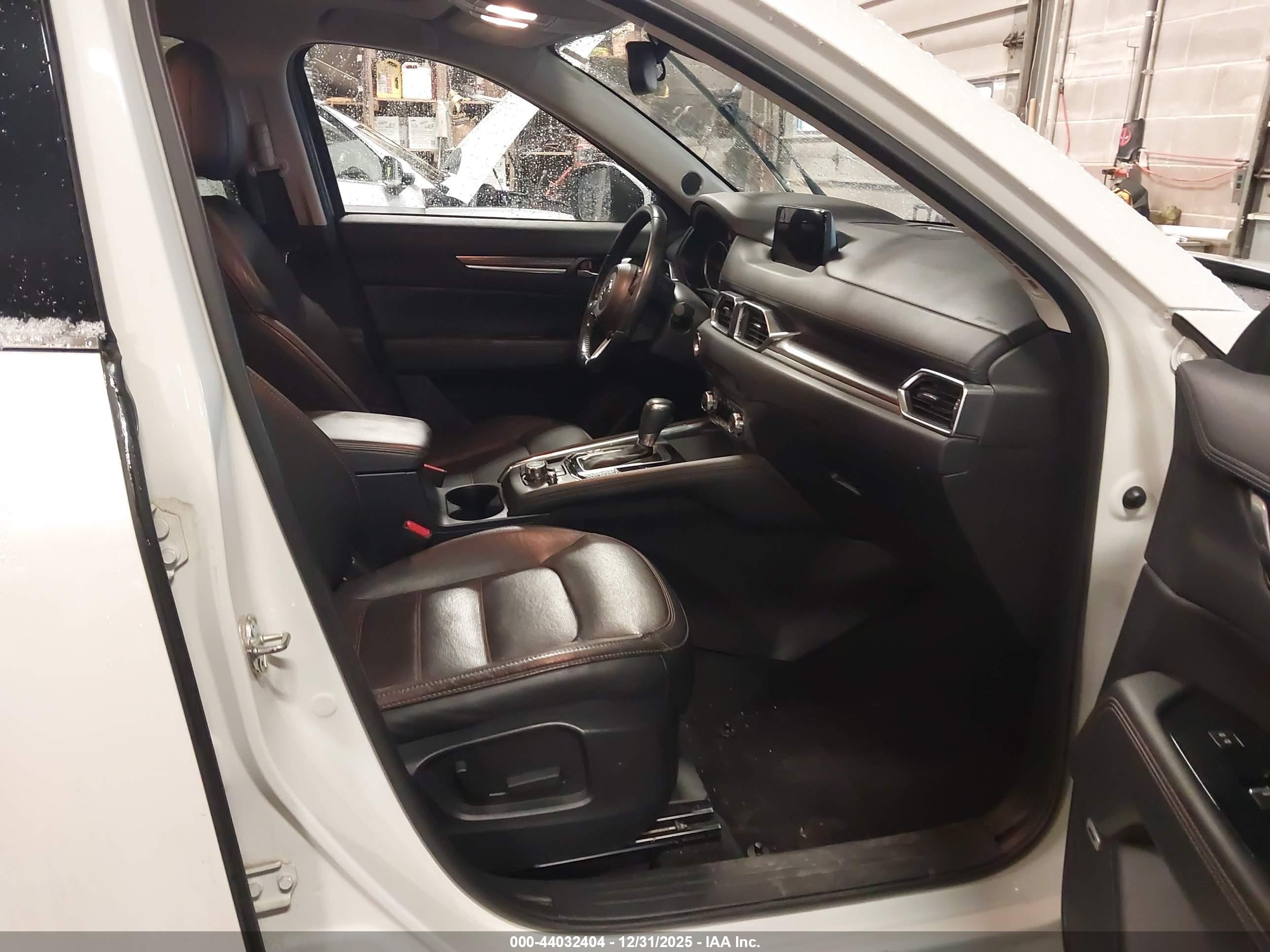 MAZDA CX-5 image 5