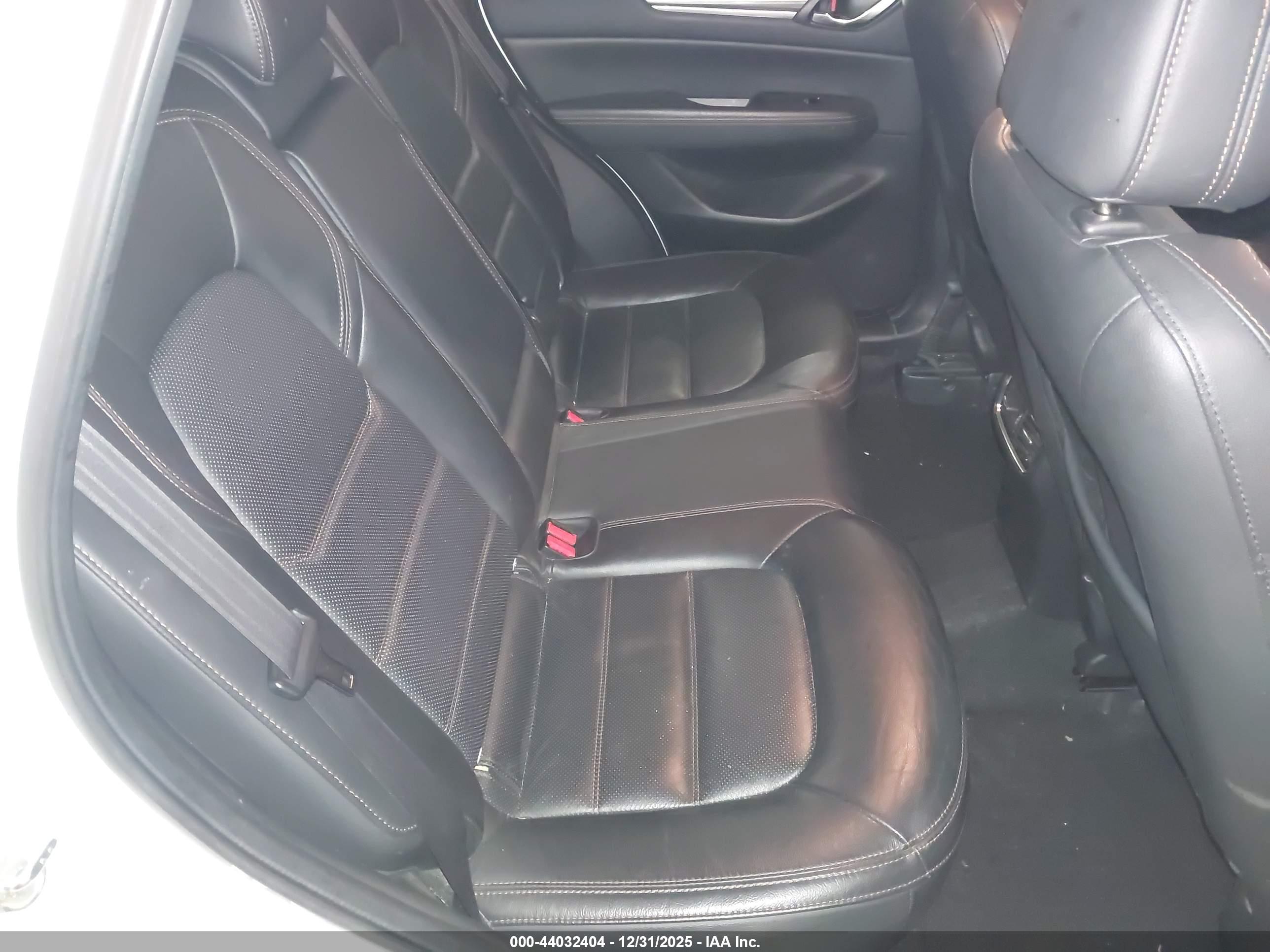 MAZDA CX-5 image 8