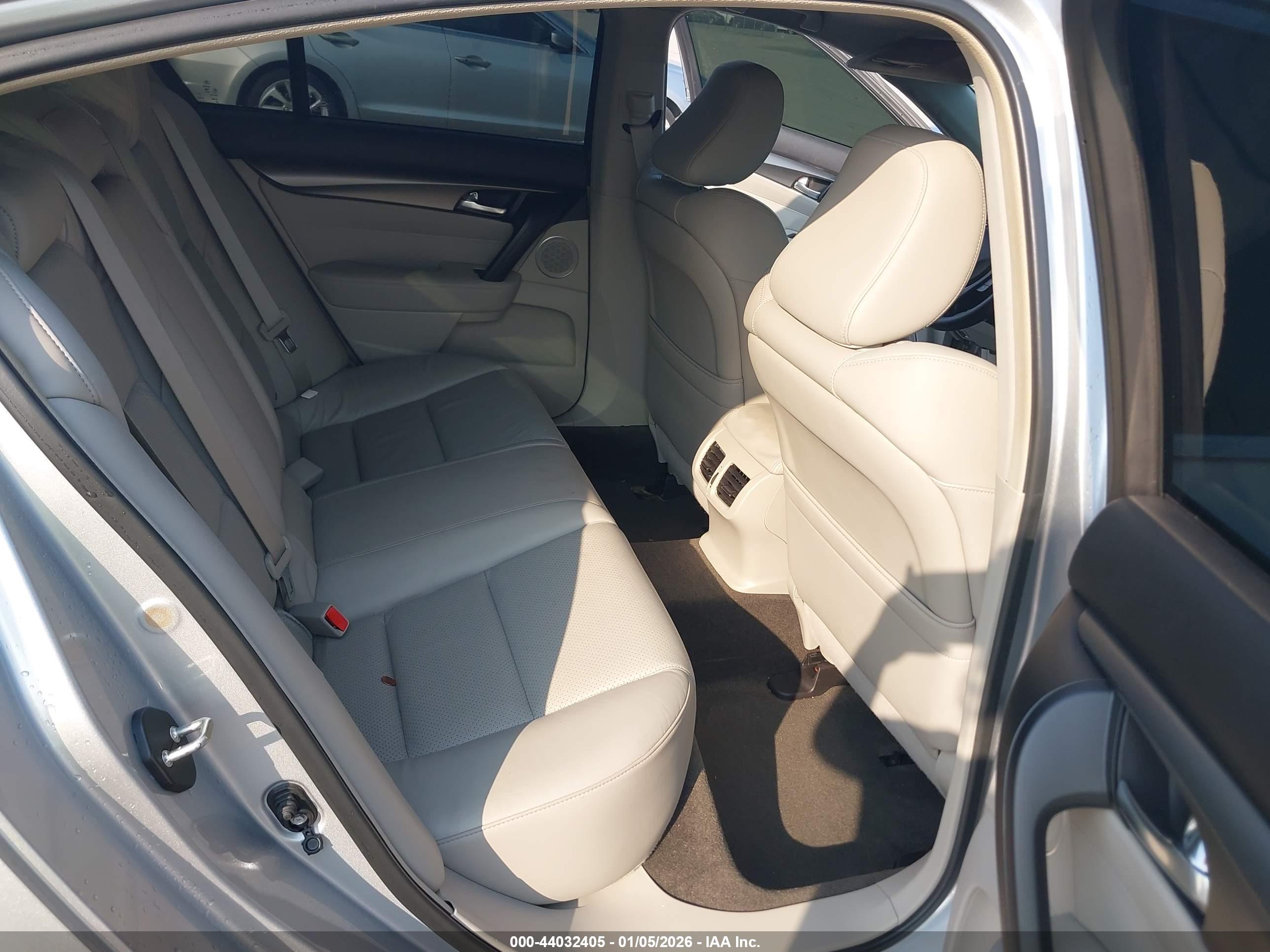 ACURA TL image 8