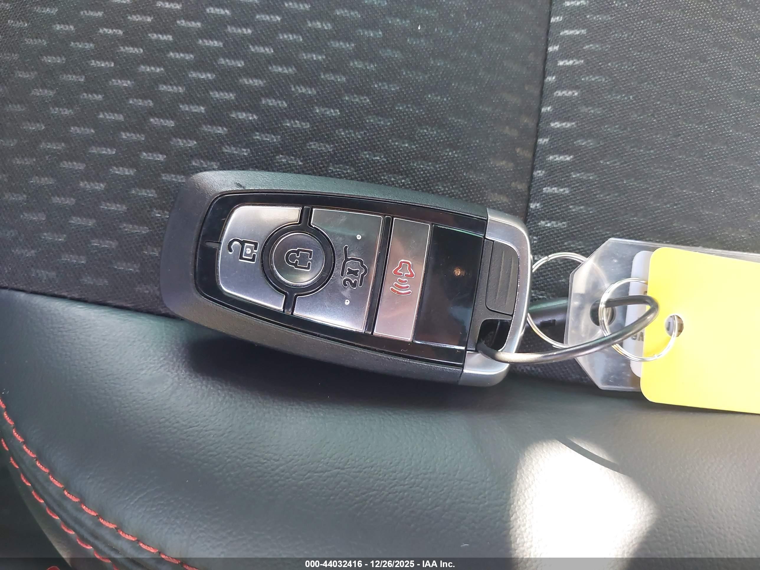 FORD ESCAPE image 11