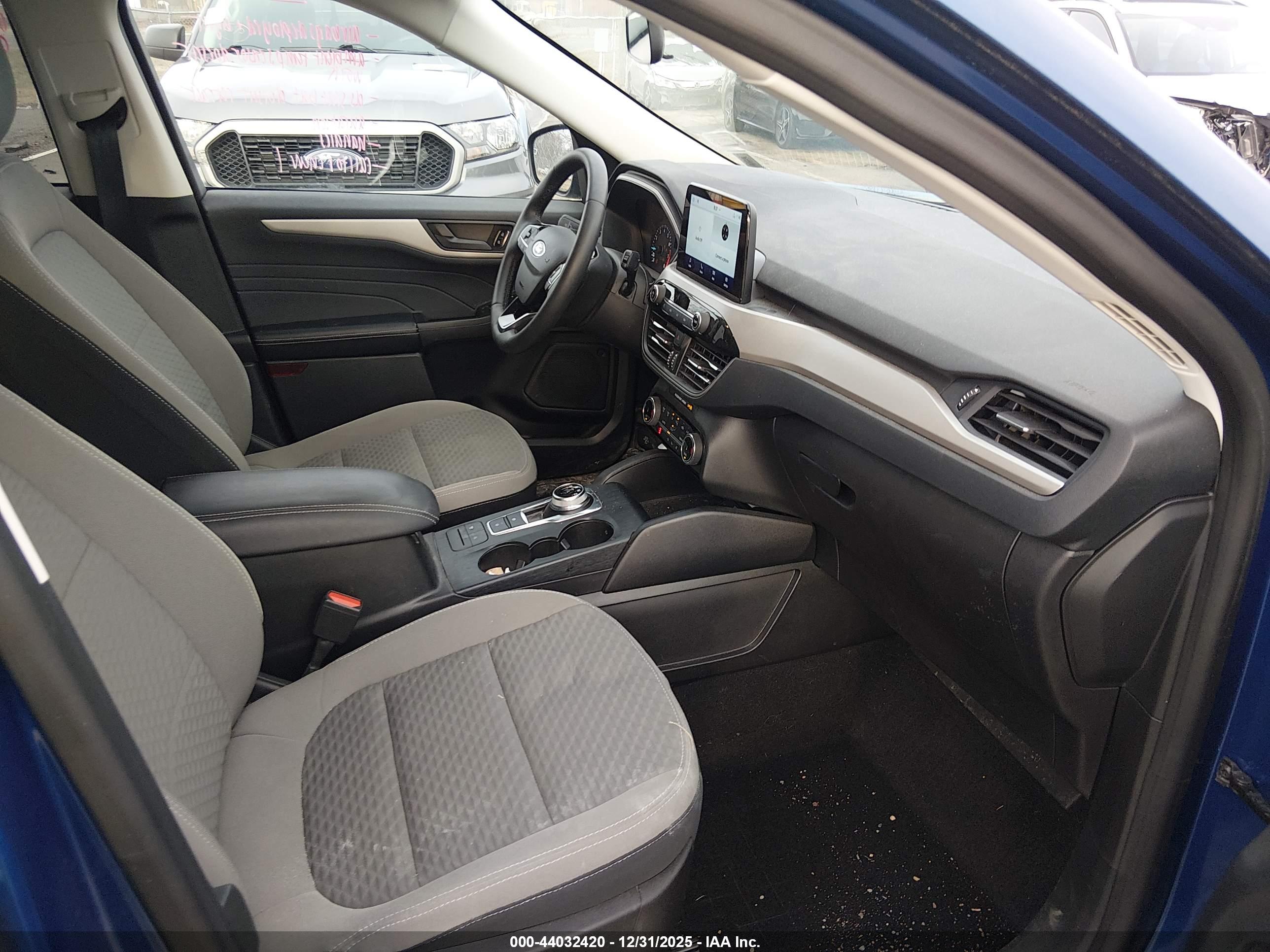 FORD ESCAPE image 5