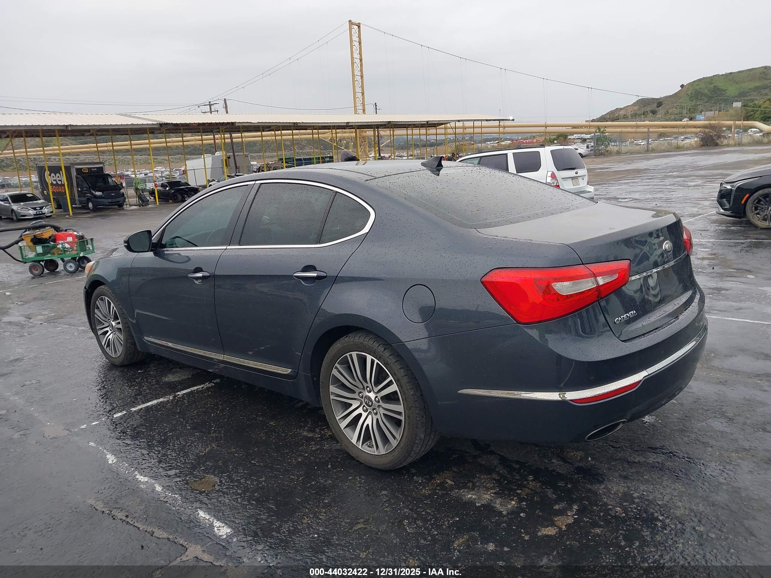 KIA CADENZA image 3