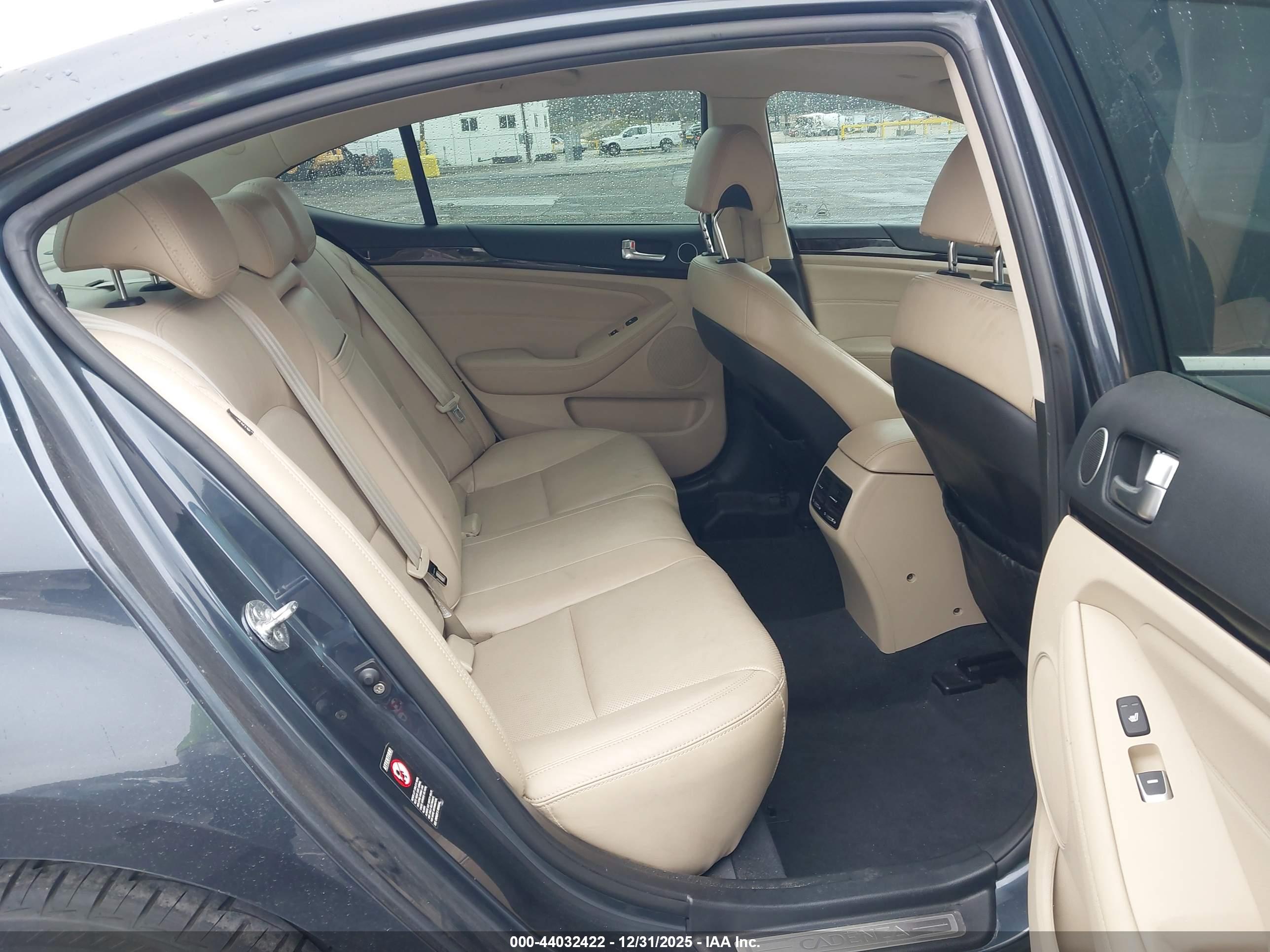 KIA CADENZA image 8