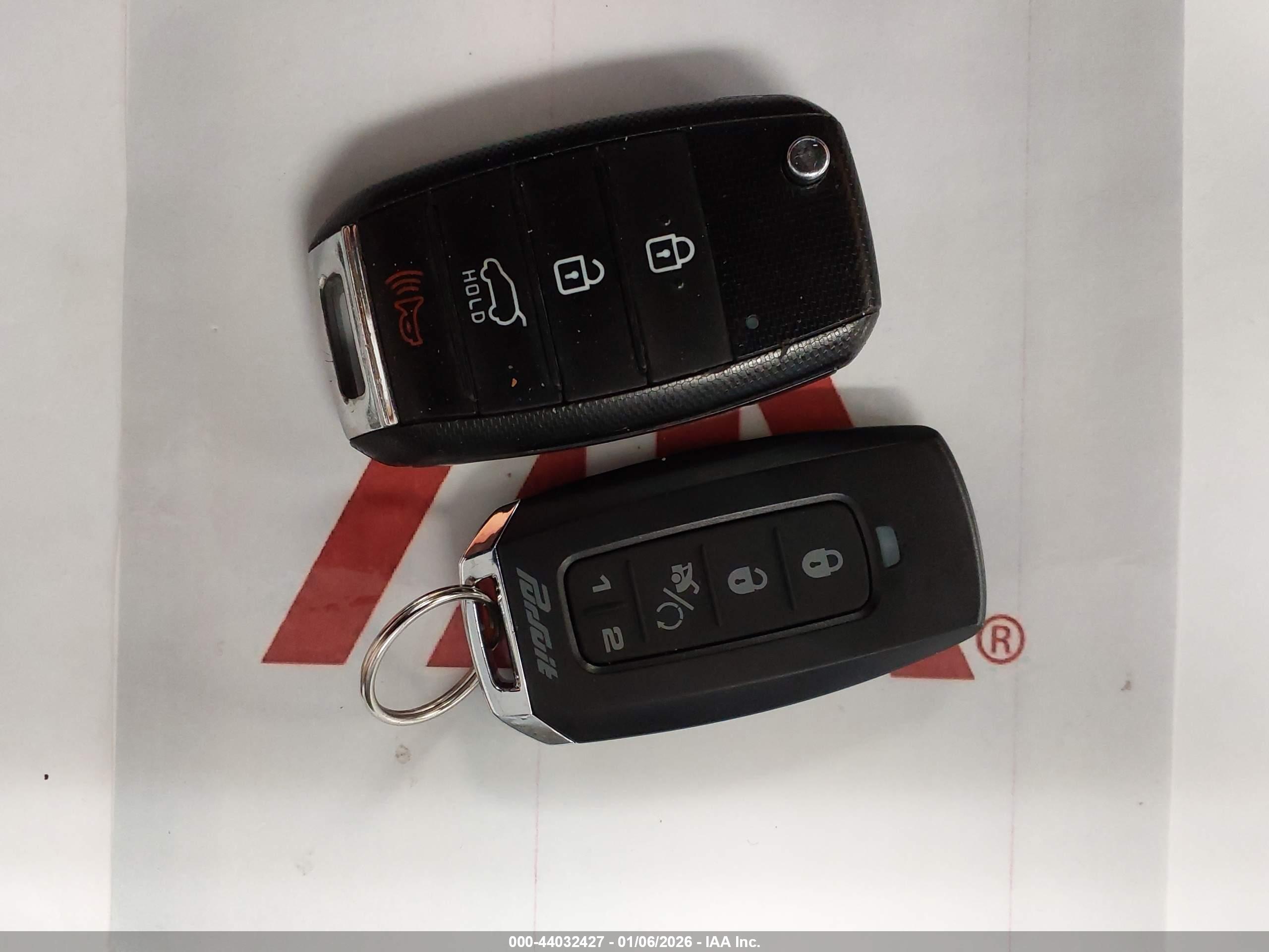 KIA SPORTAGE image 11