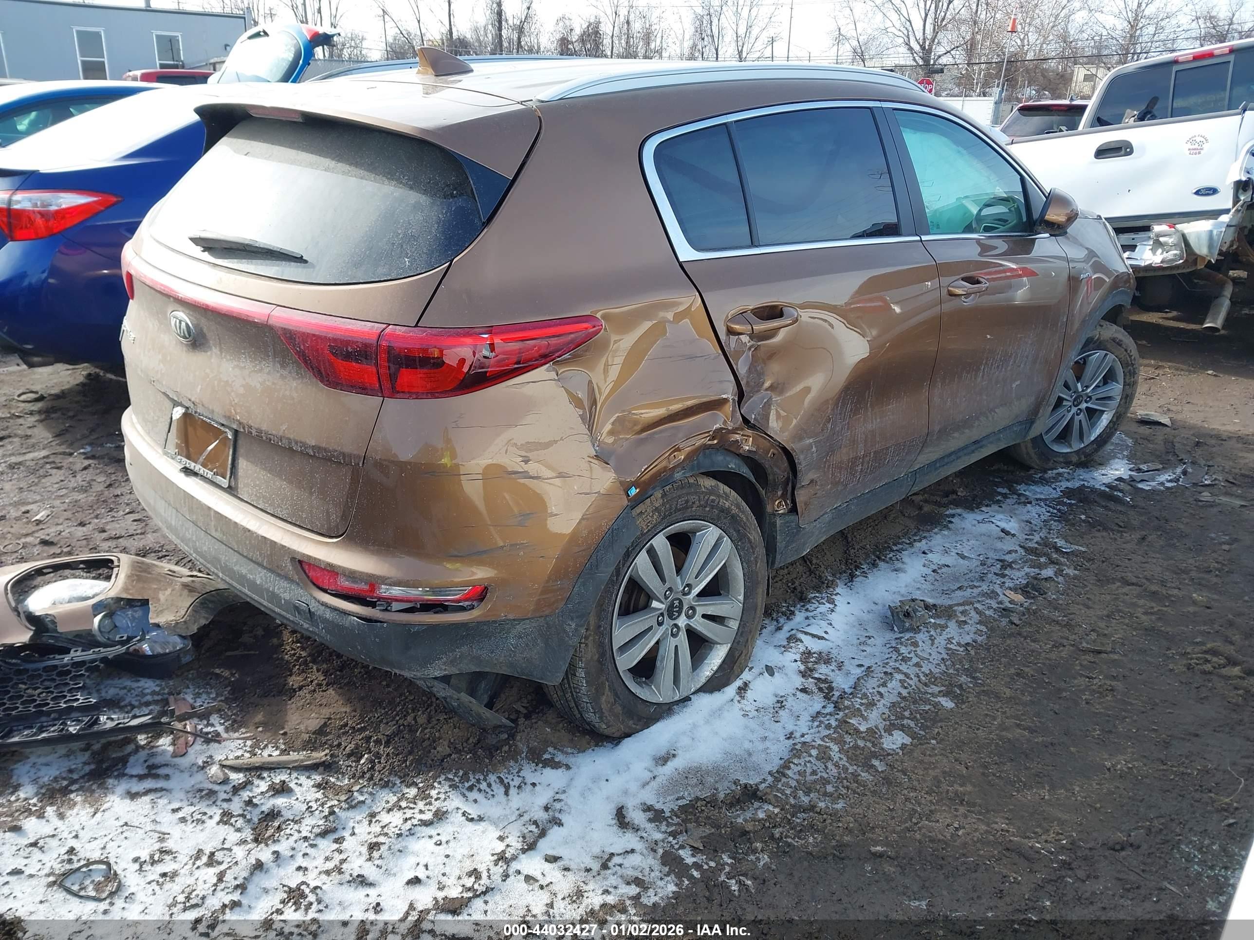 KIA SPORTAGE image 4