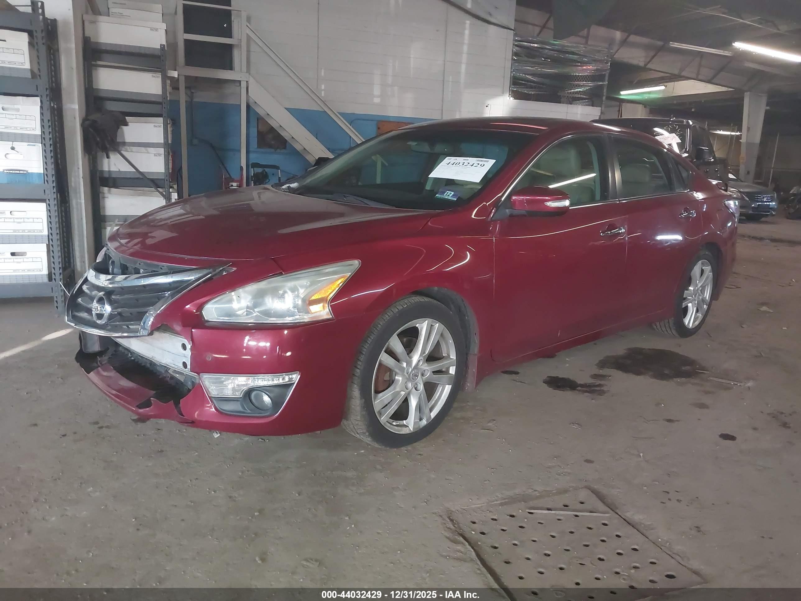 NISSAN ALTIMA image 2