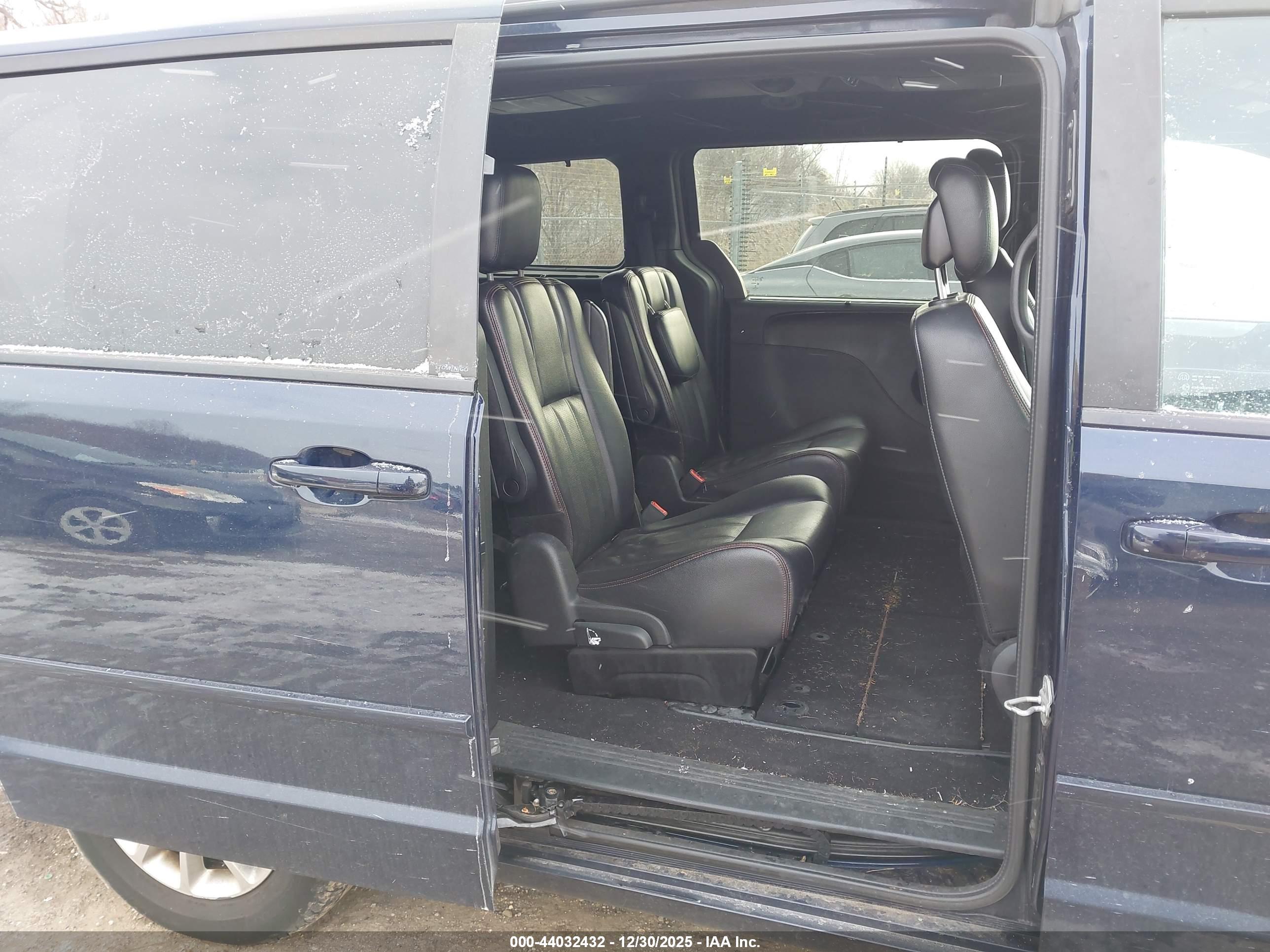 DODGE GRAND image 8