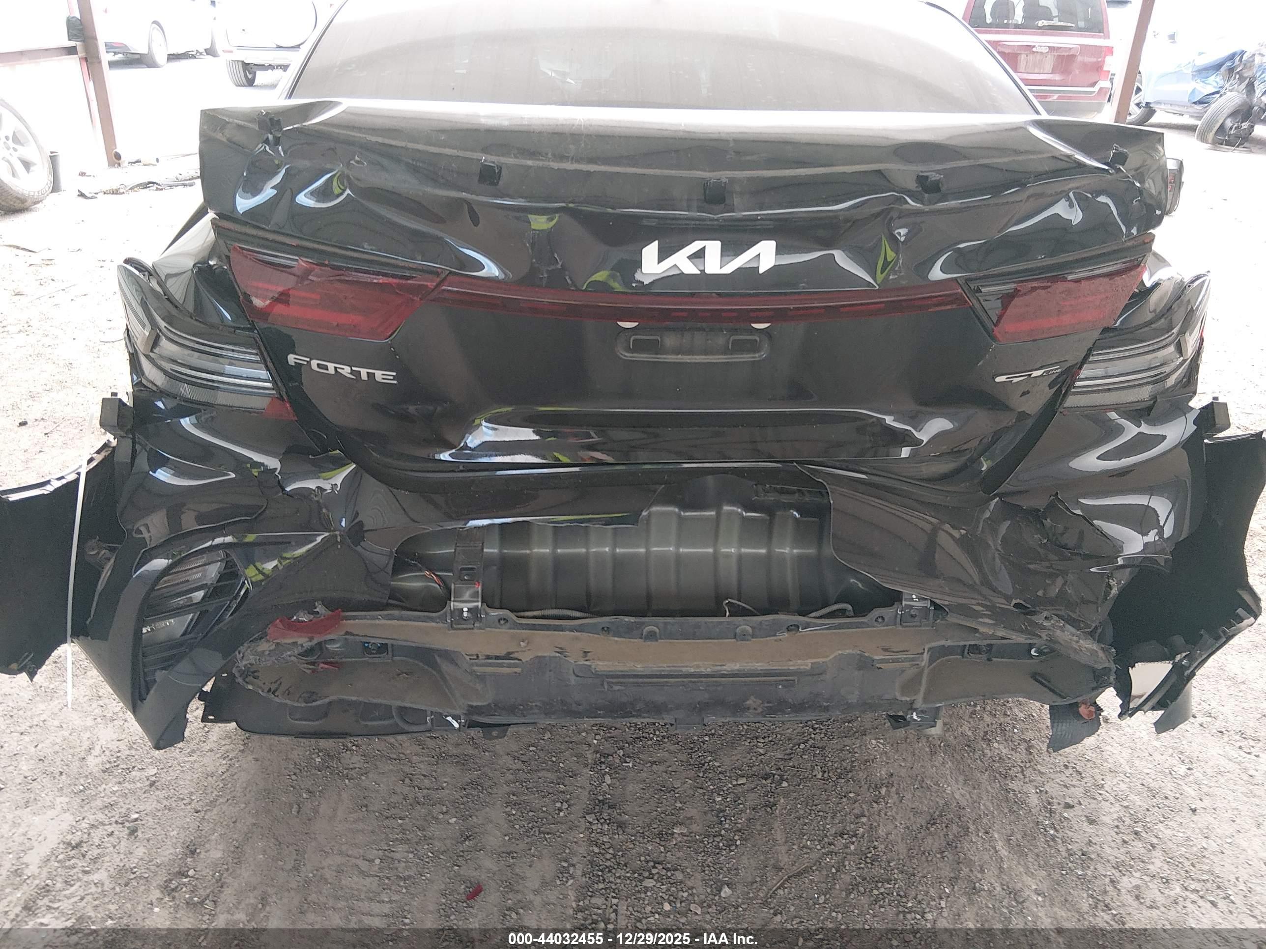 KIA FORTE image 6