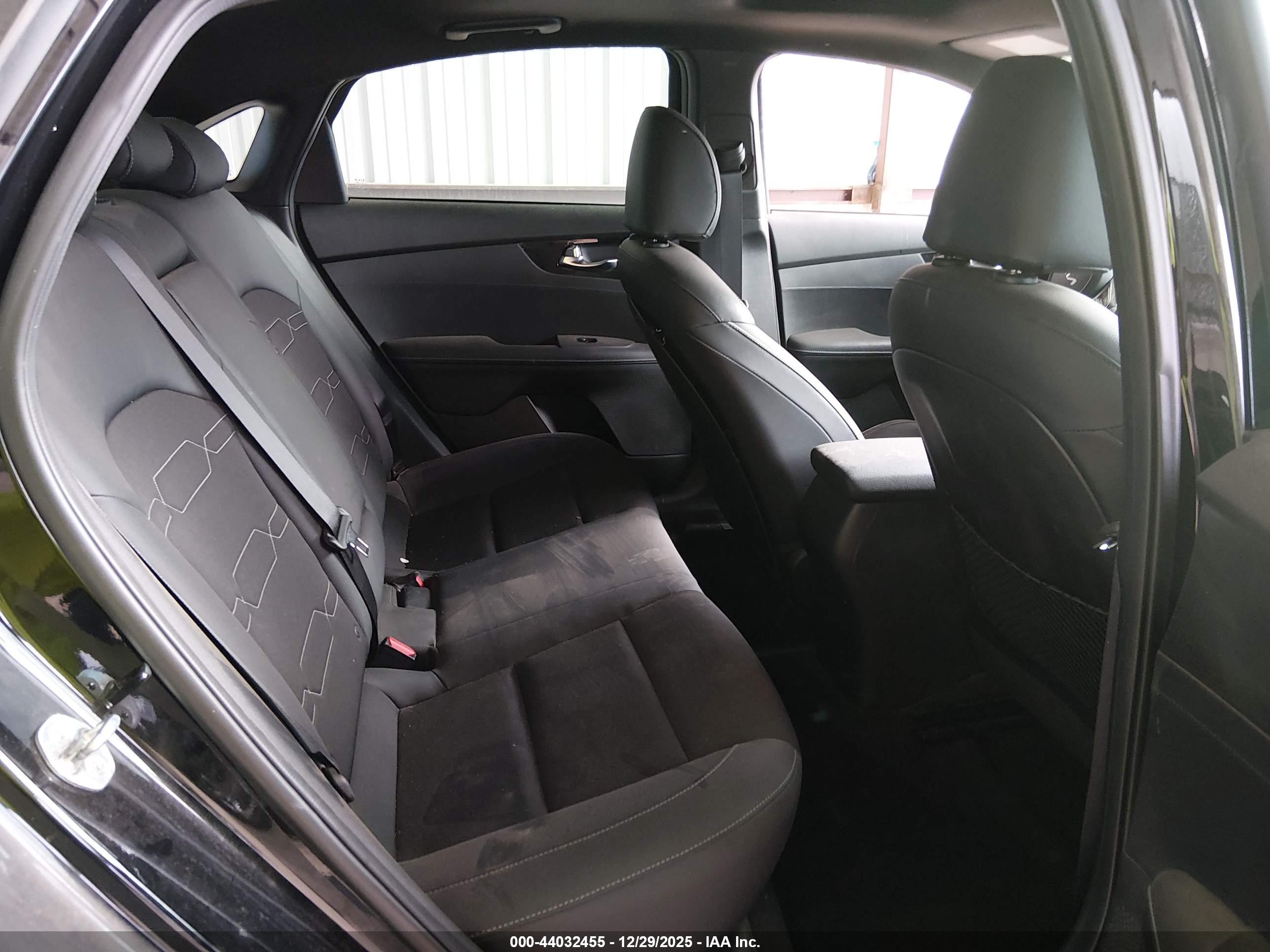 KIA FORTE image 8