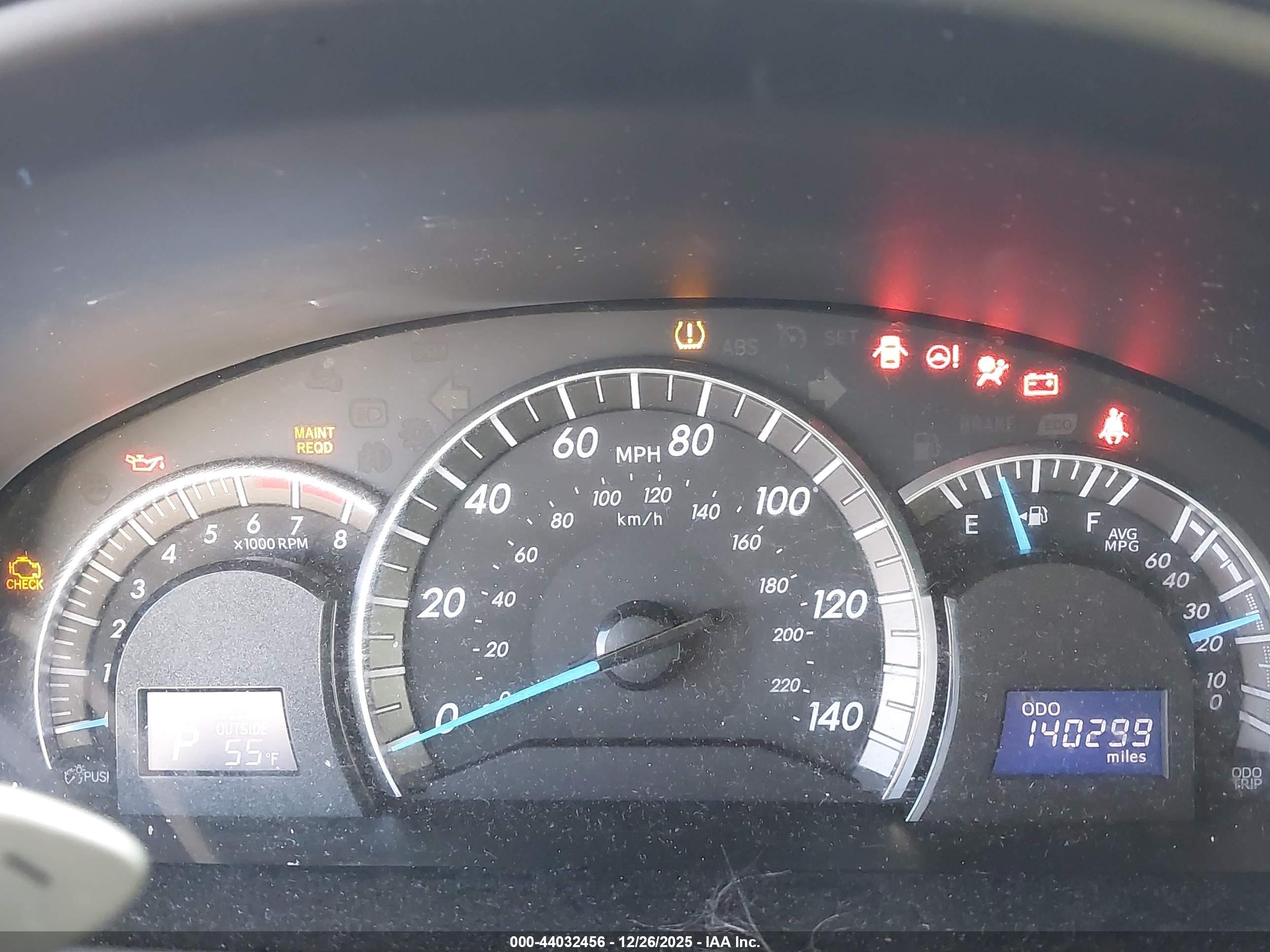 TOYOTA CAMRY image 7