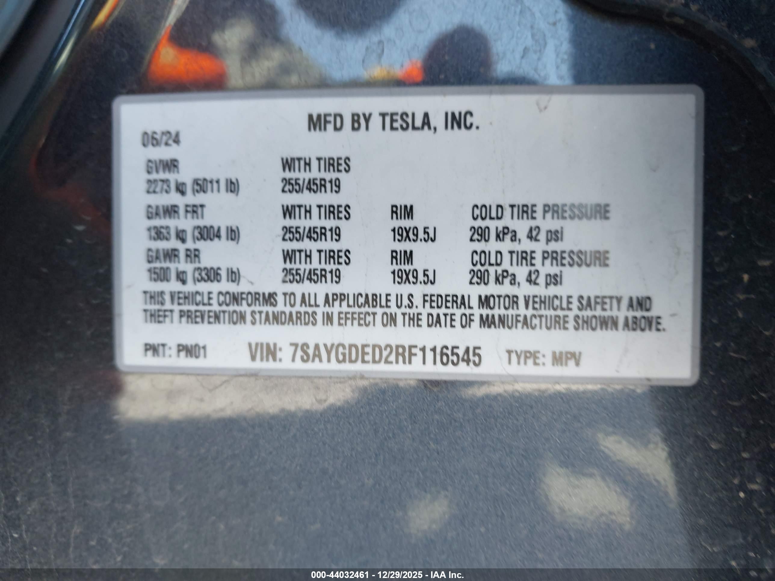 TESLA MODEL image 9