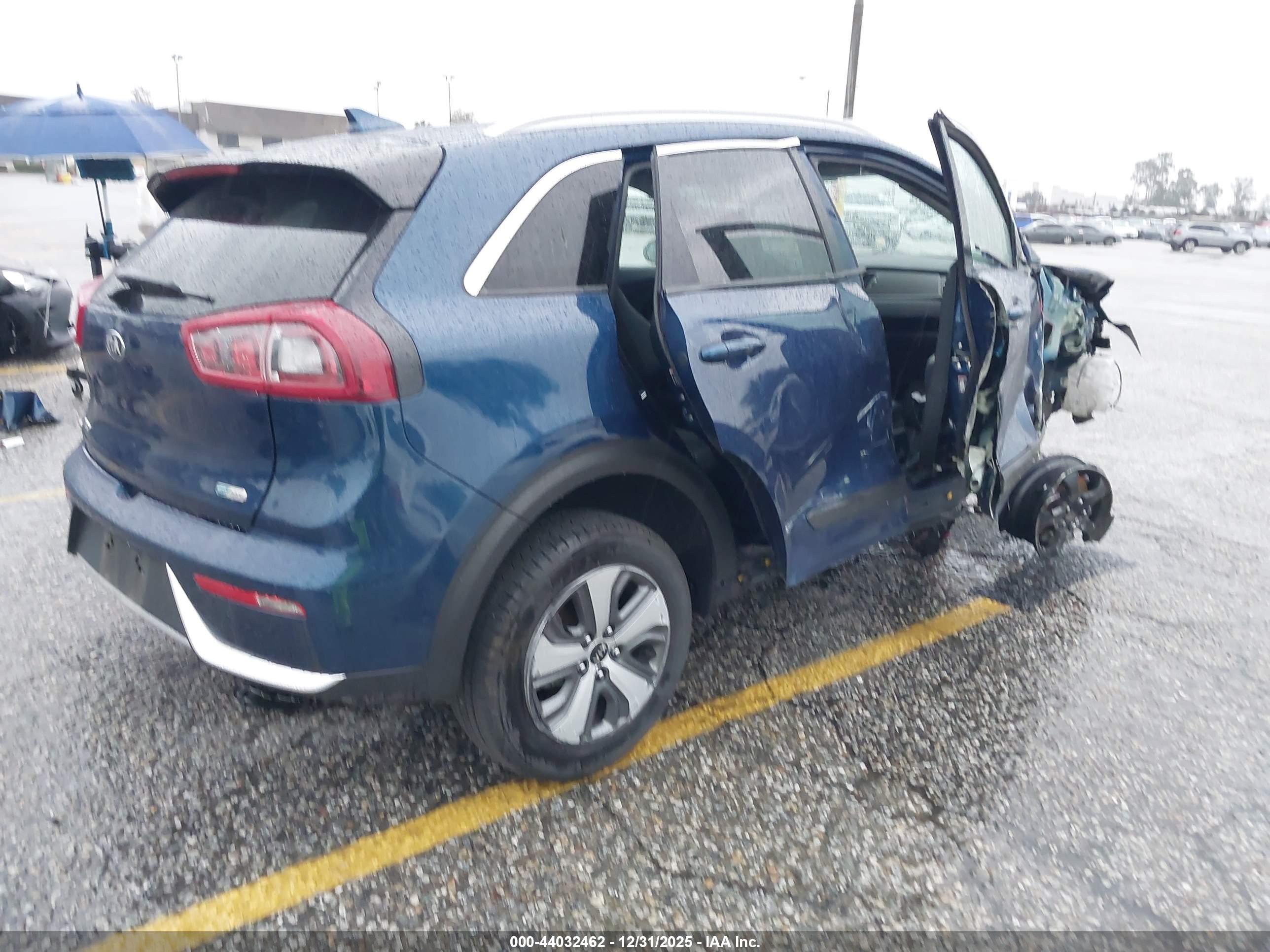 KIA NIRO image 4