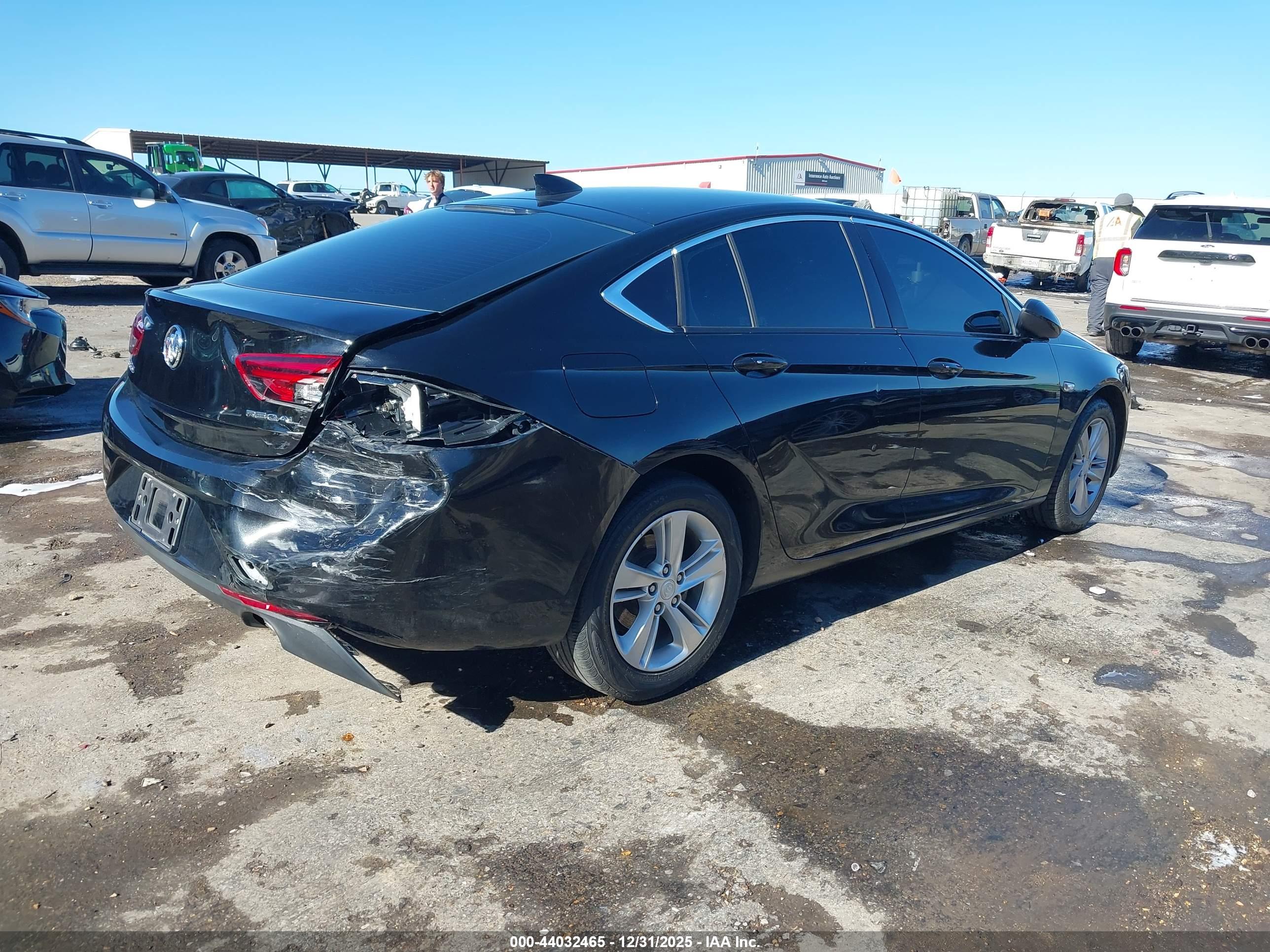 BUICK REGAL image 4