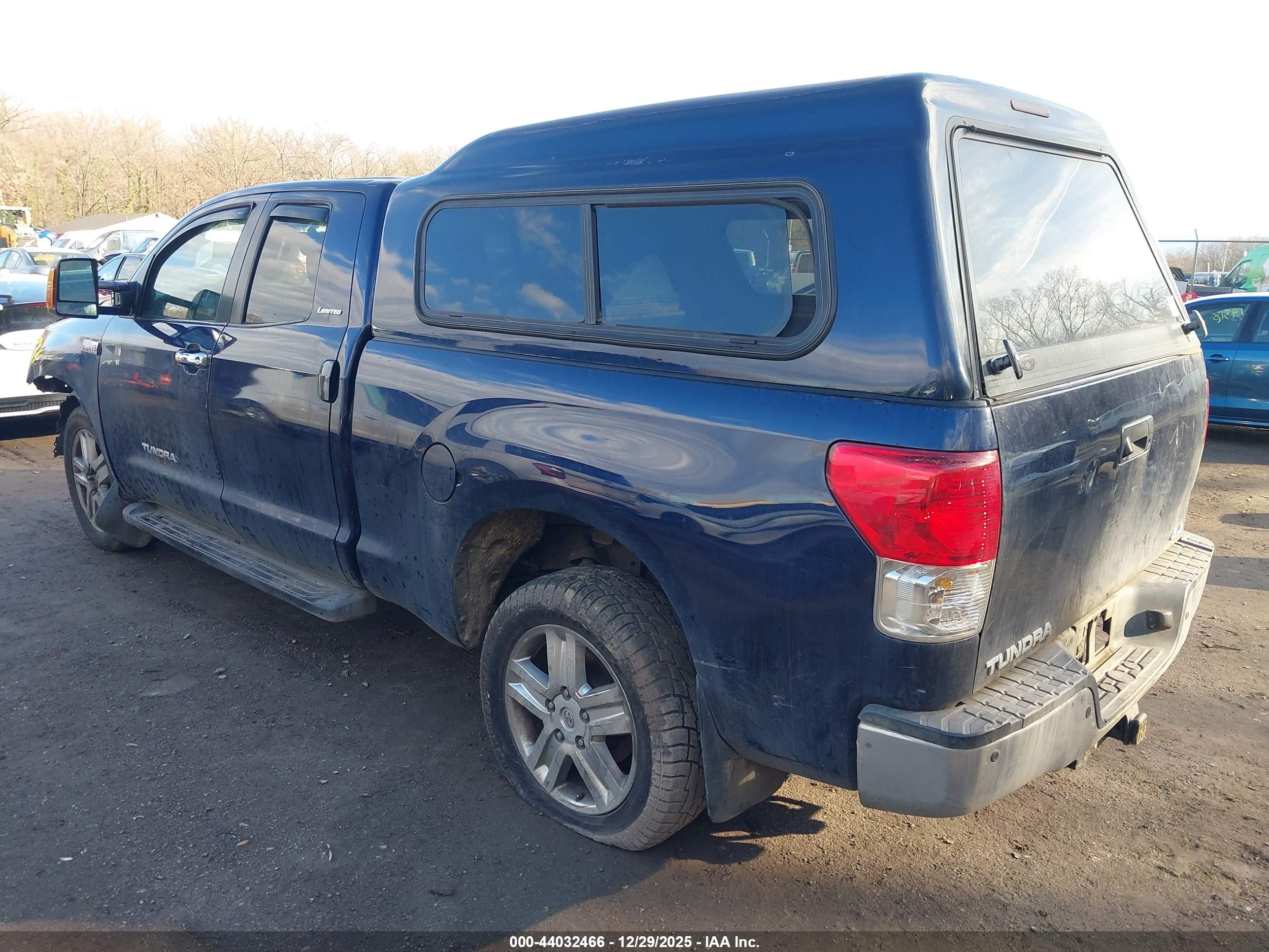 TOYOTA TUNDRA image 3