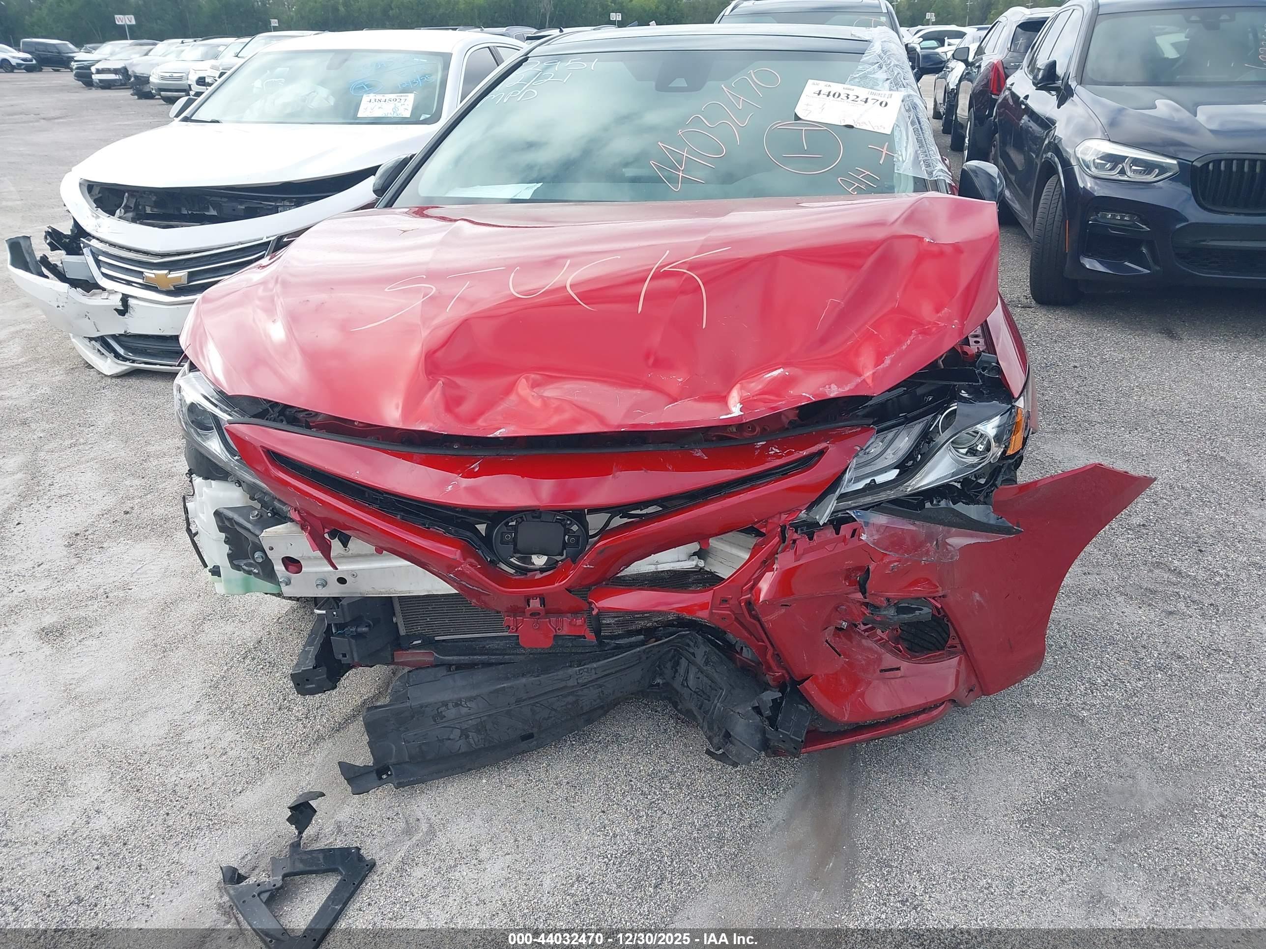 TOYOTA CAMRY image 6