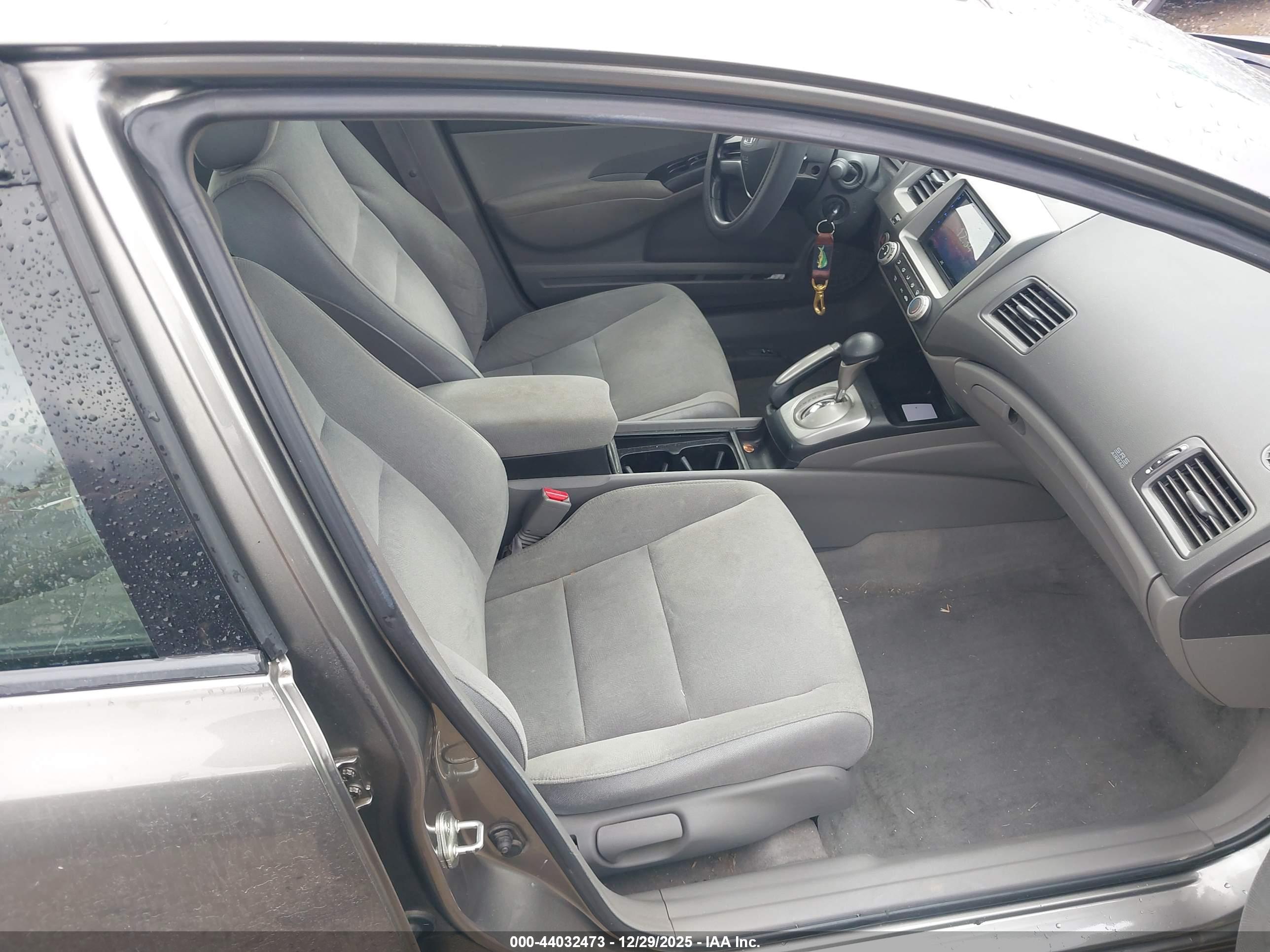 HONDA CIVIC image 5