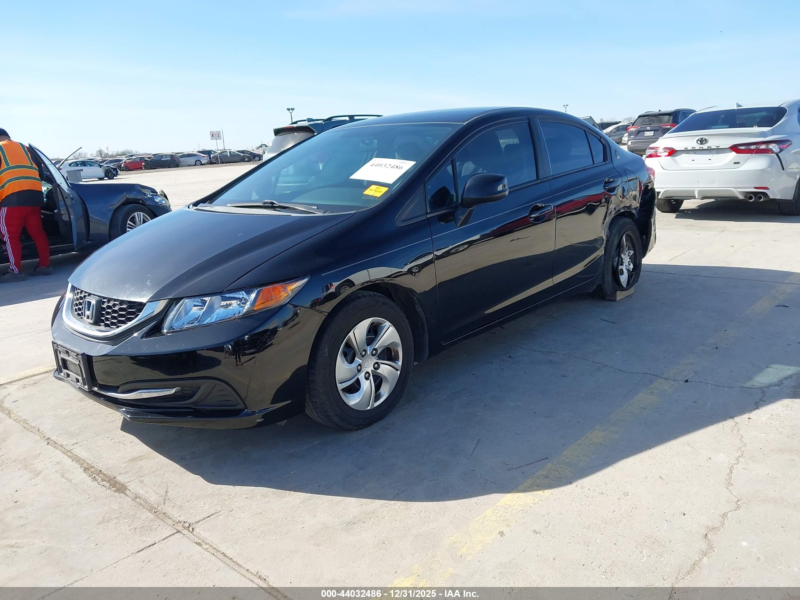 HONDA CIVIC image 2
