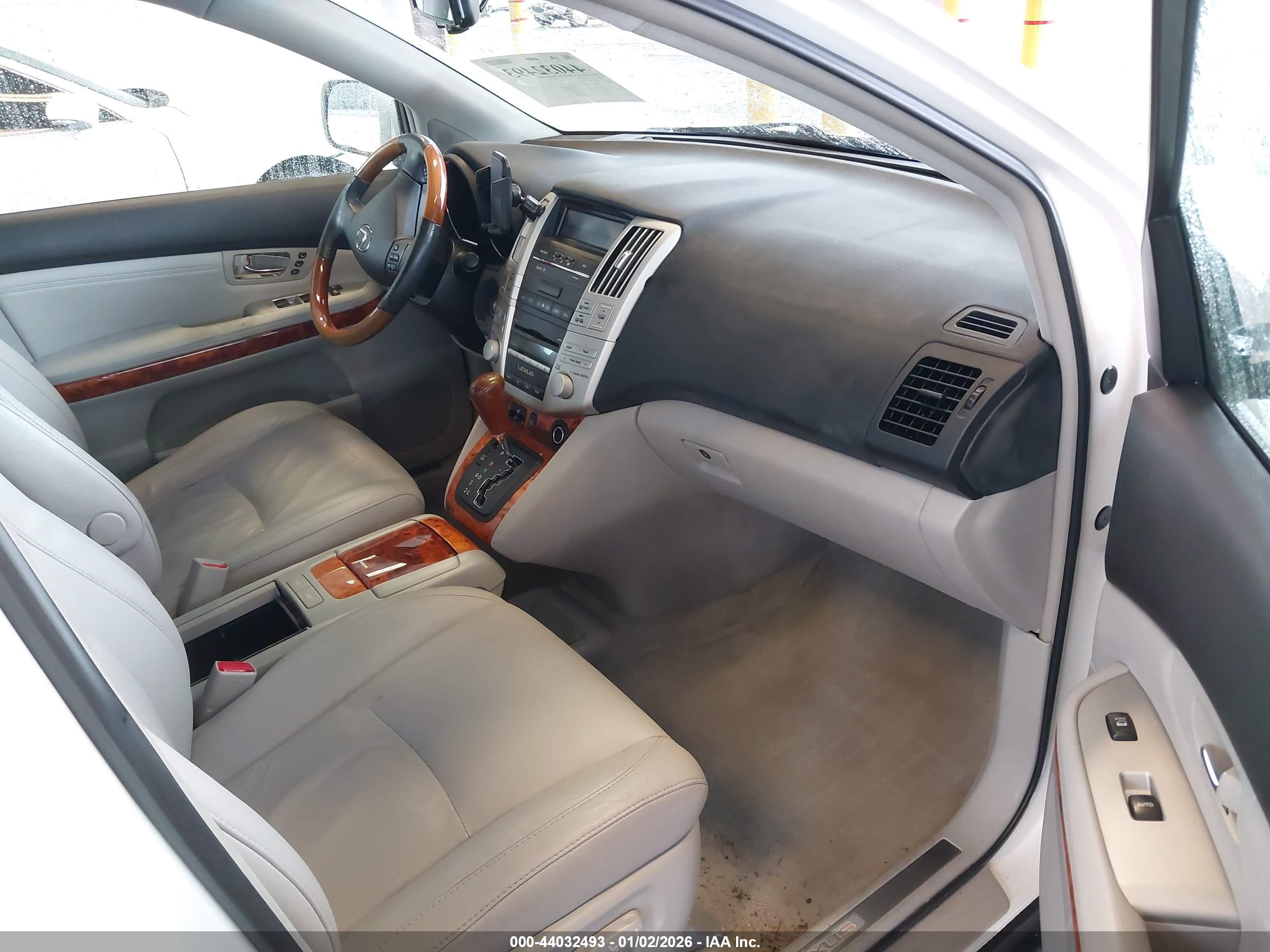 LEXUS RX image 5