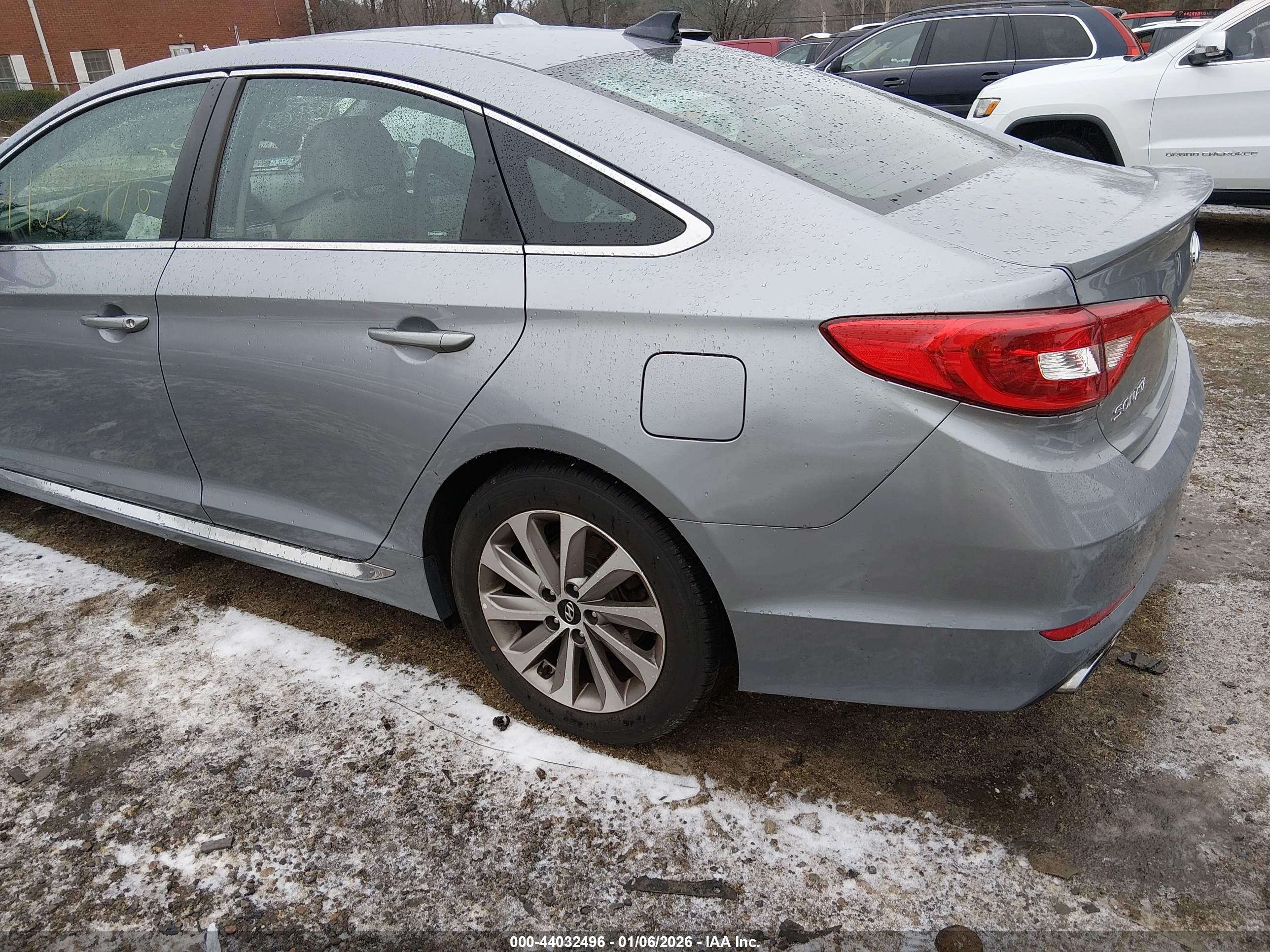 HYUNDAI SONATA image 3