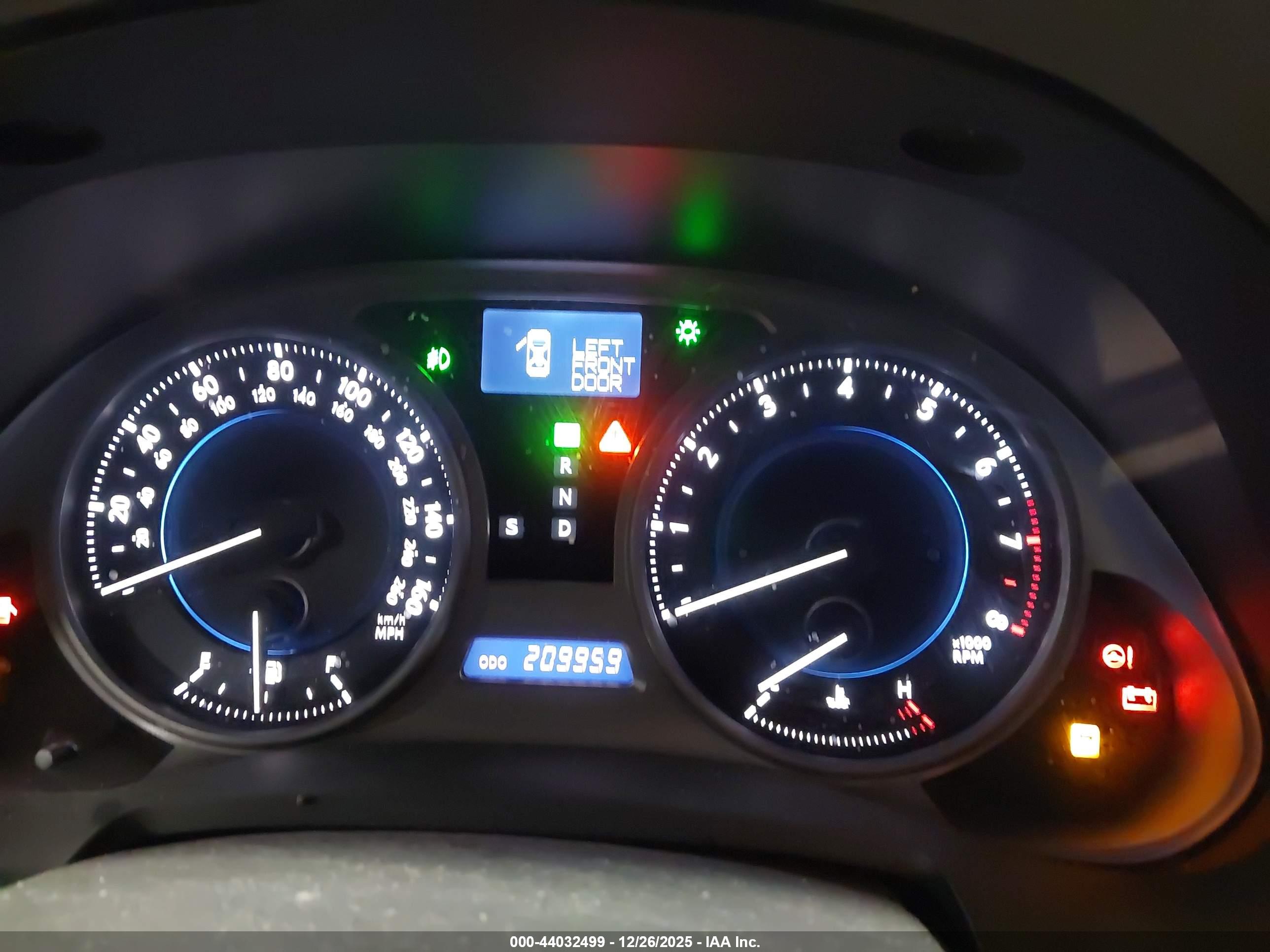 LEXUS IS image 7