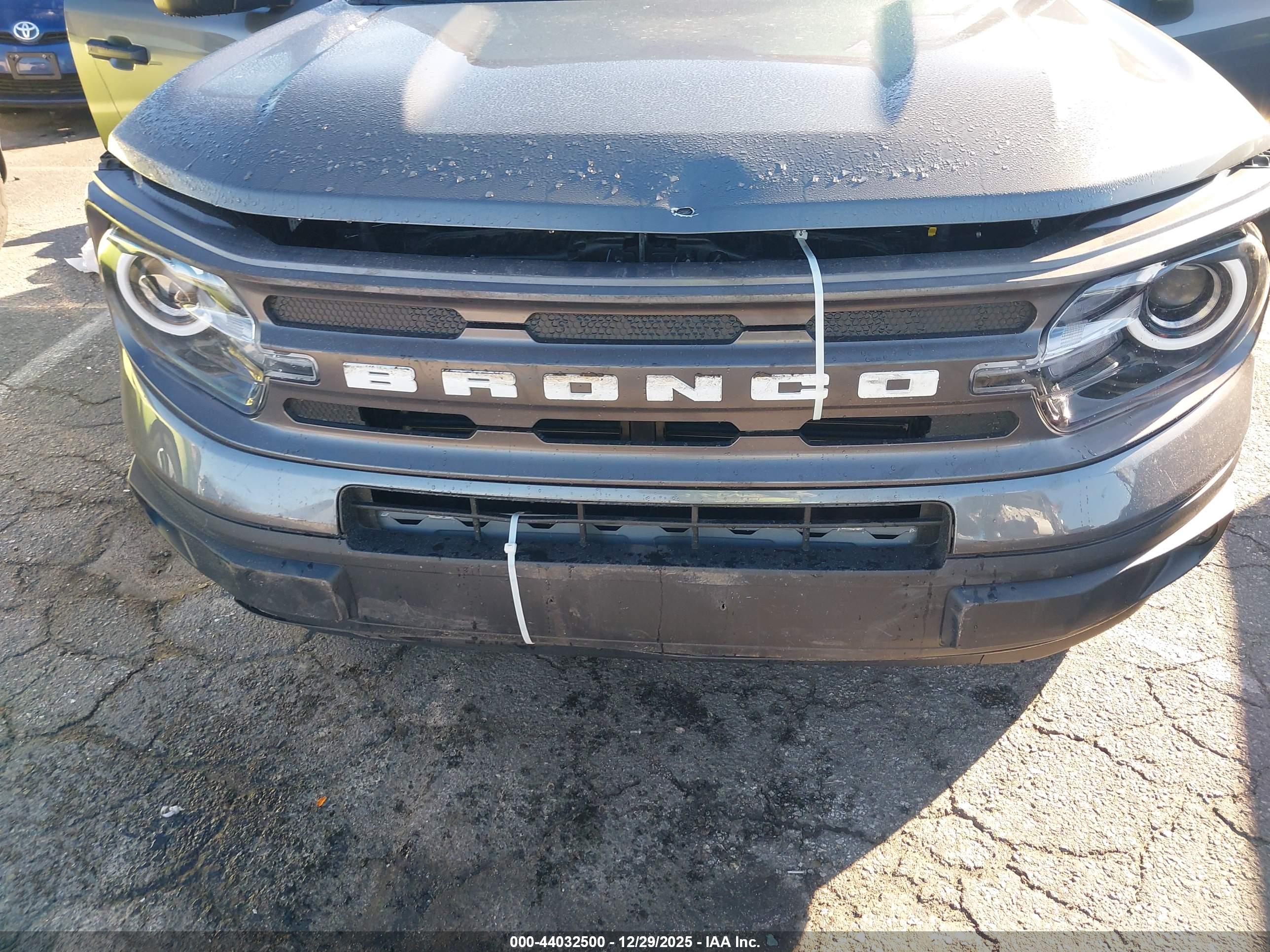 FORD BRONCO image 6