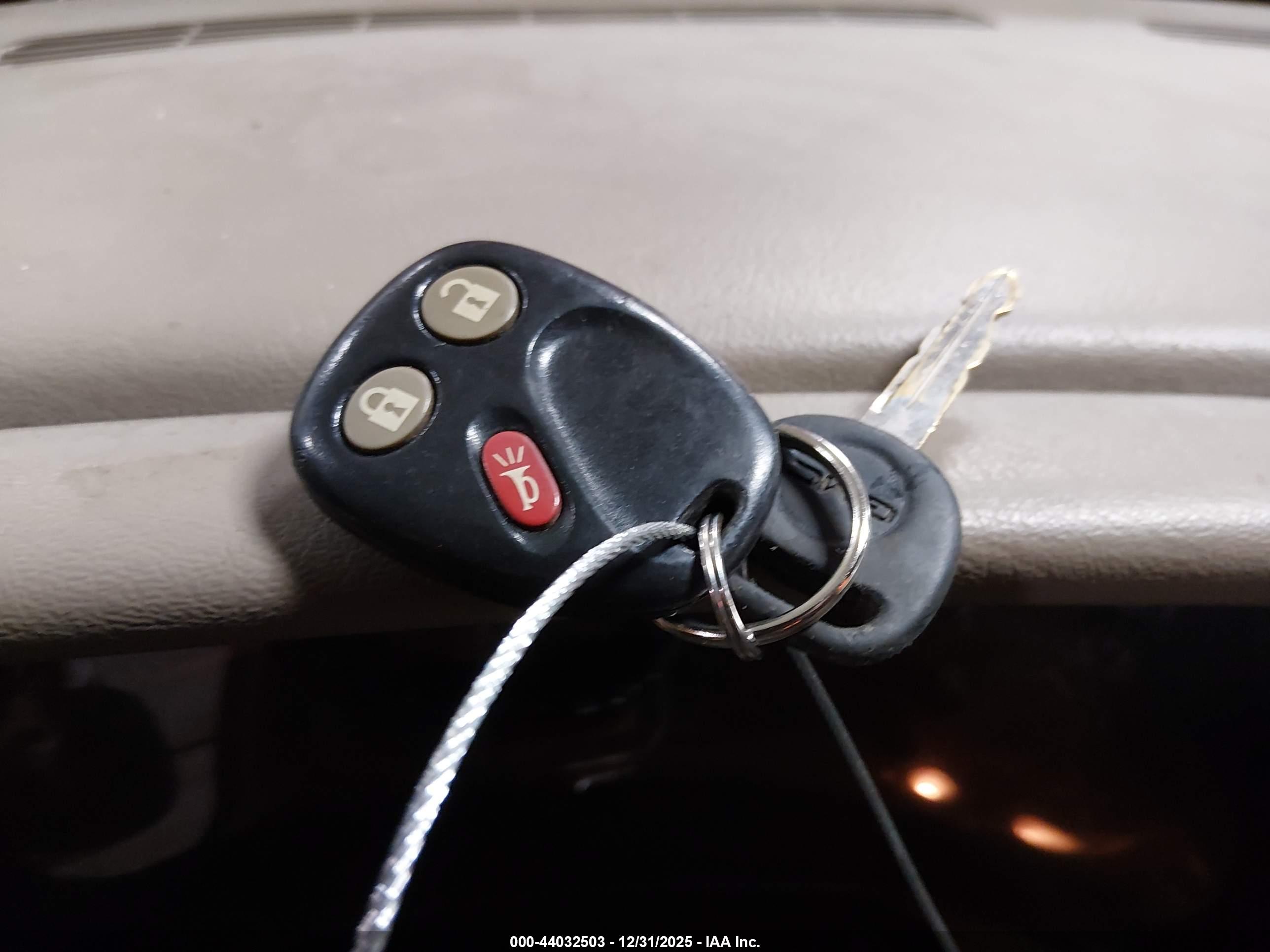 GMC YUKON image 11