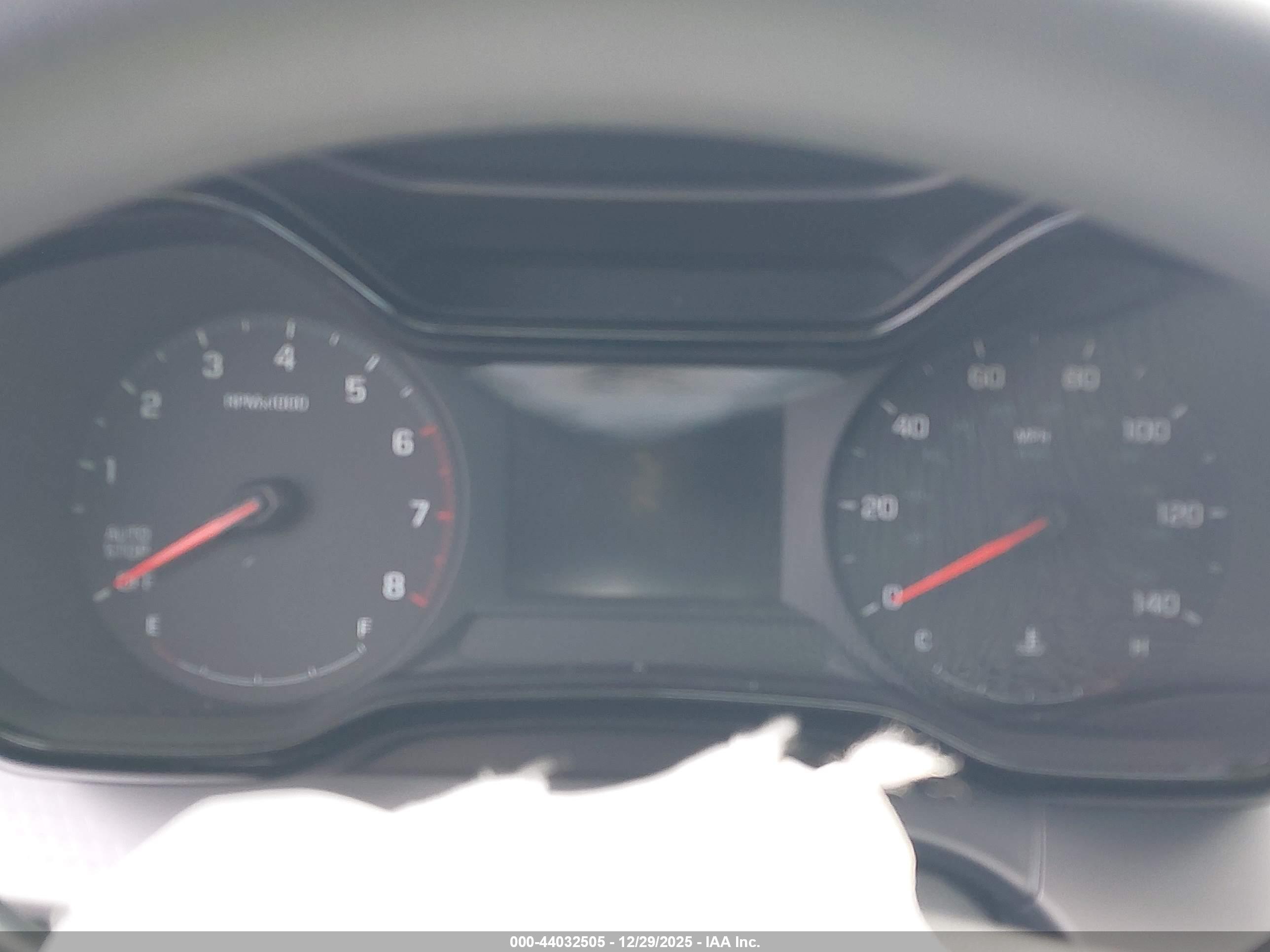 CHEVROLET TRAX image 7