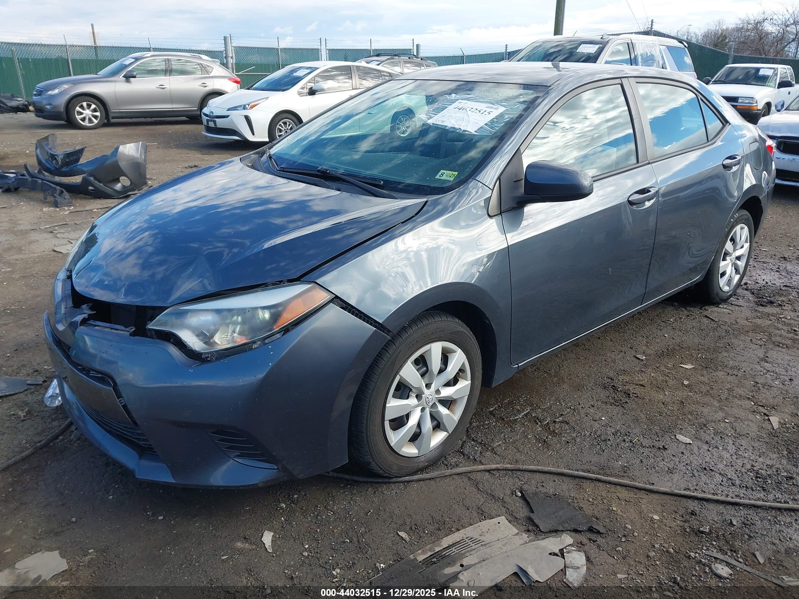 TOYOTA COROLLA image 2