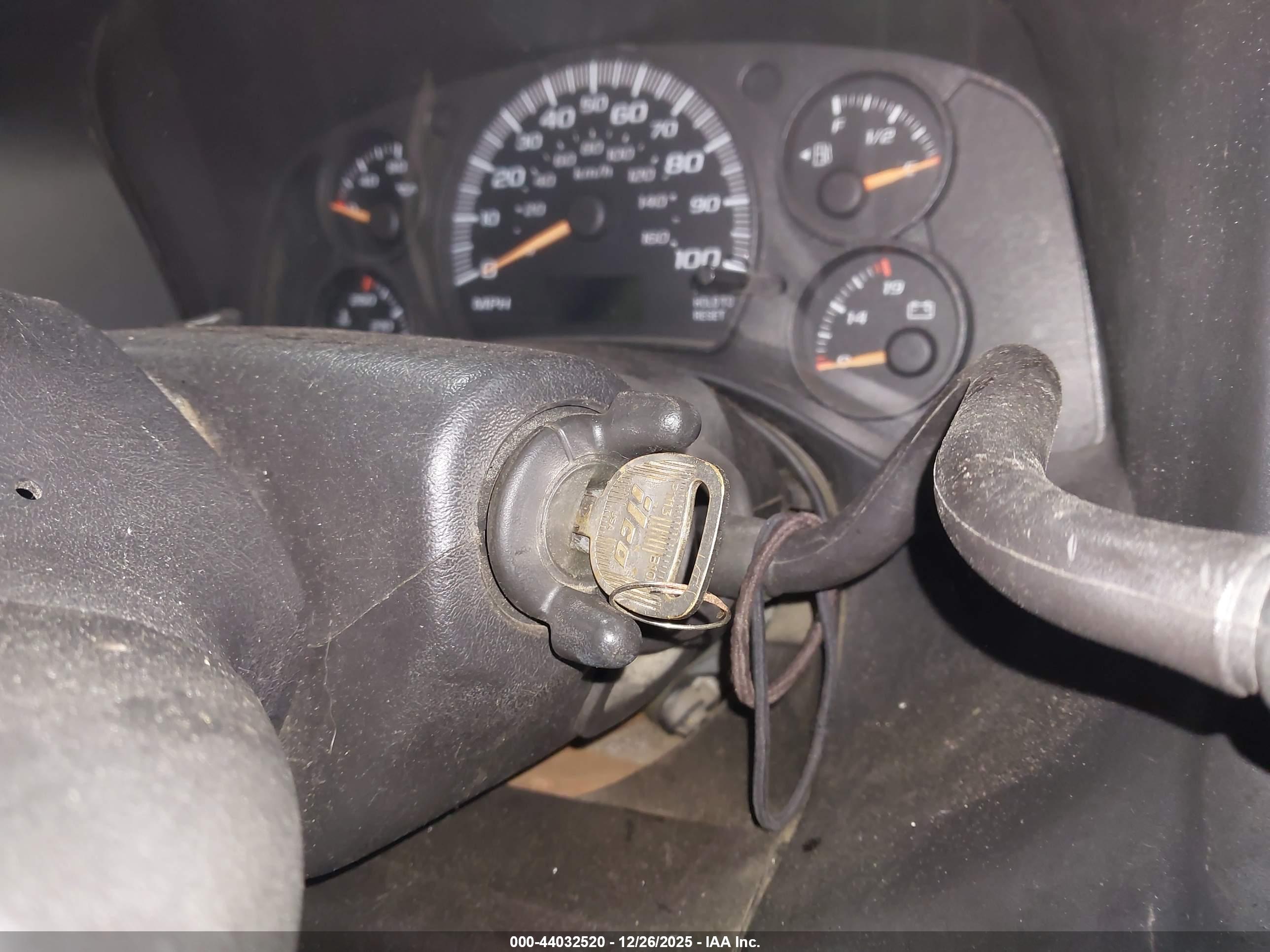 CHEVROLET EXPRESS image 11
