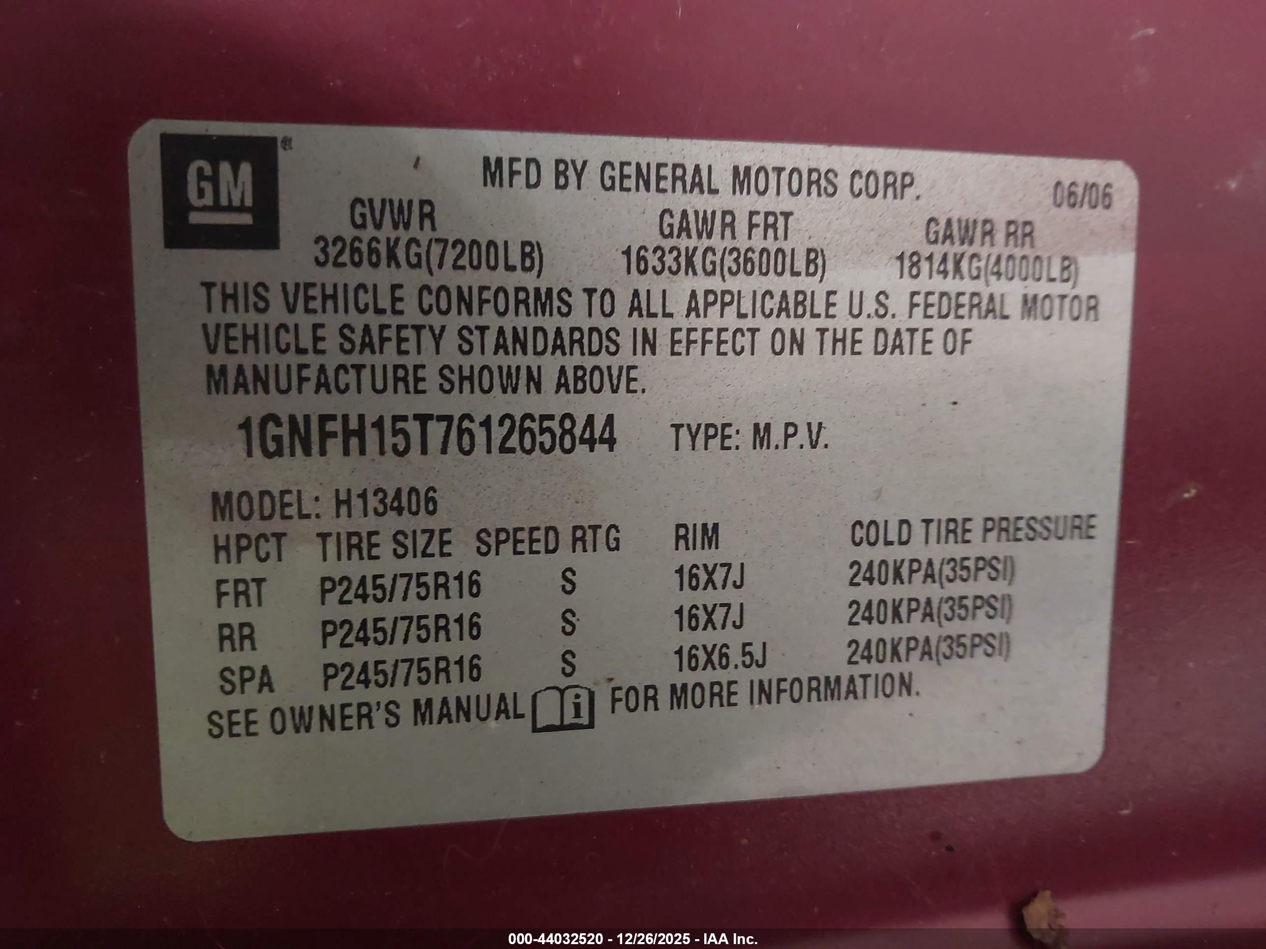 CHEVROLET EXPRESS image 9