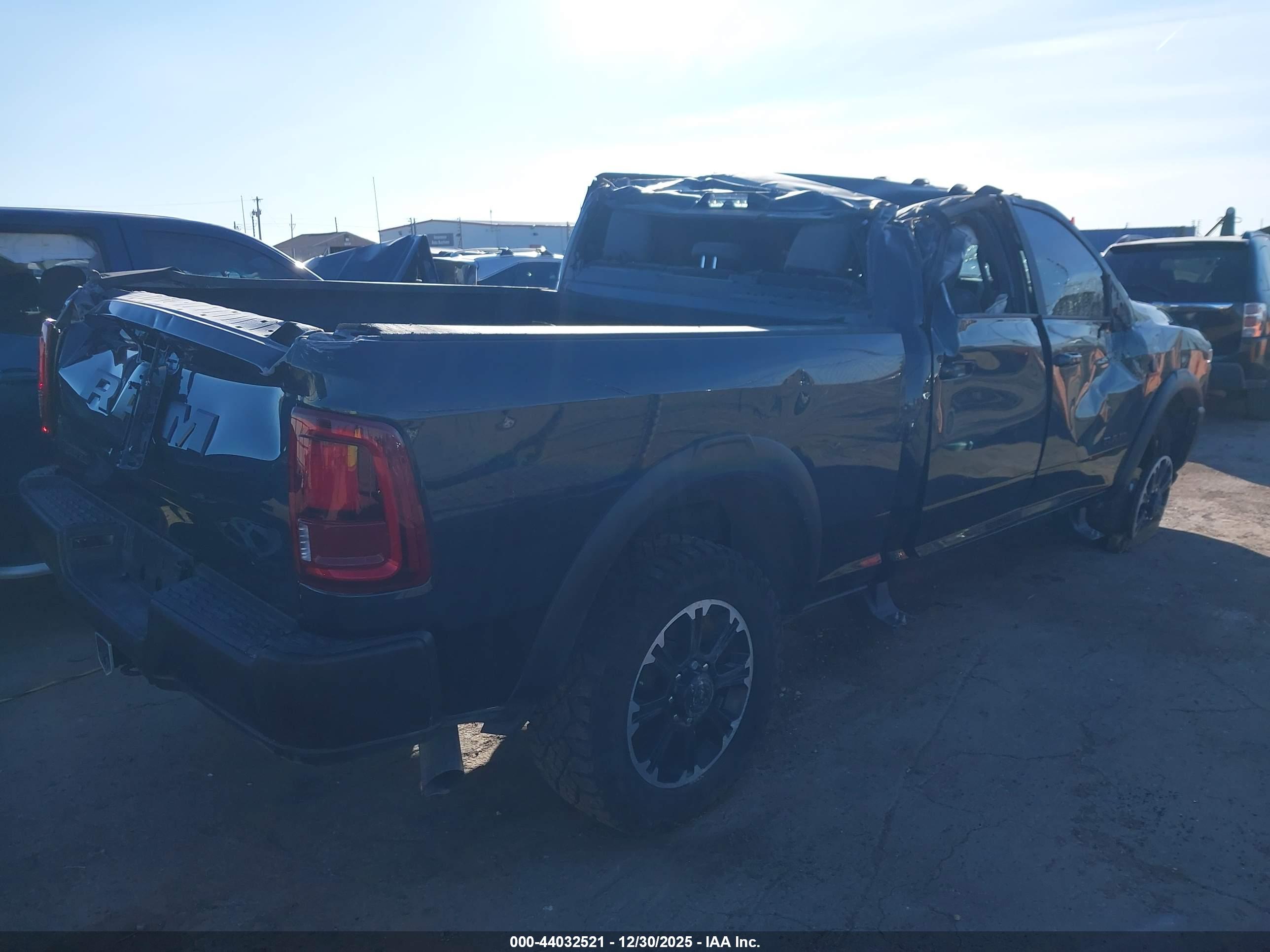 RAM 2500 image 4