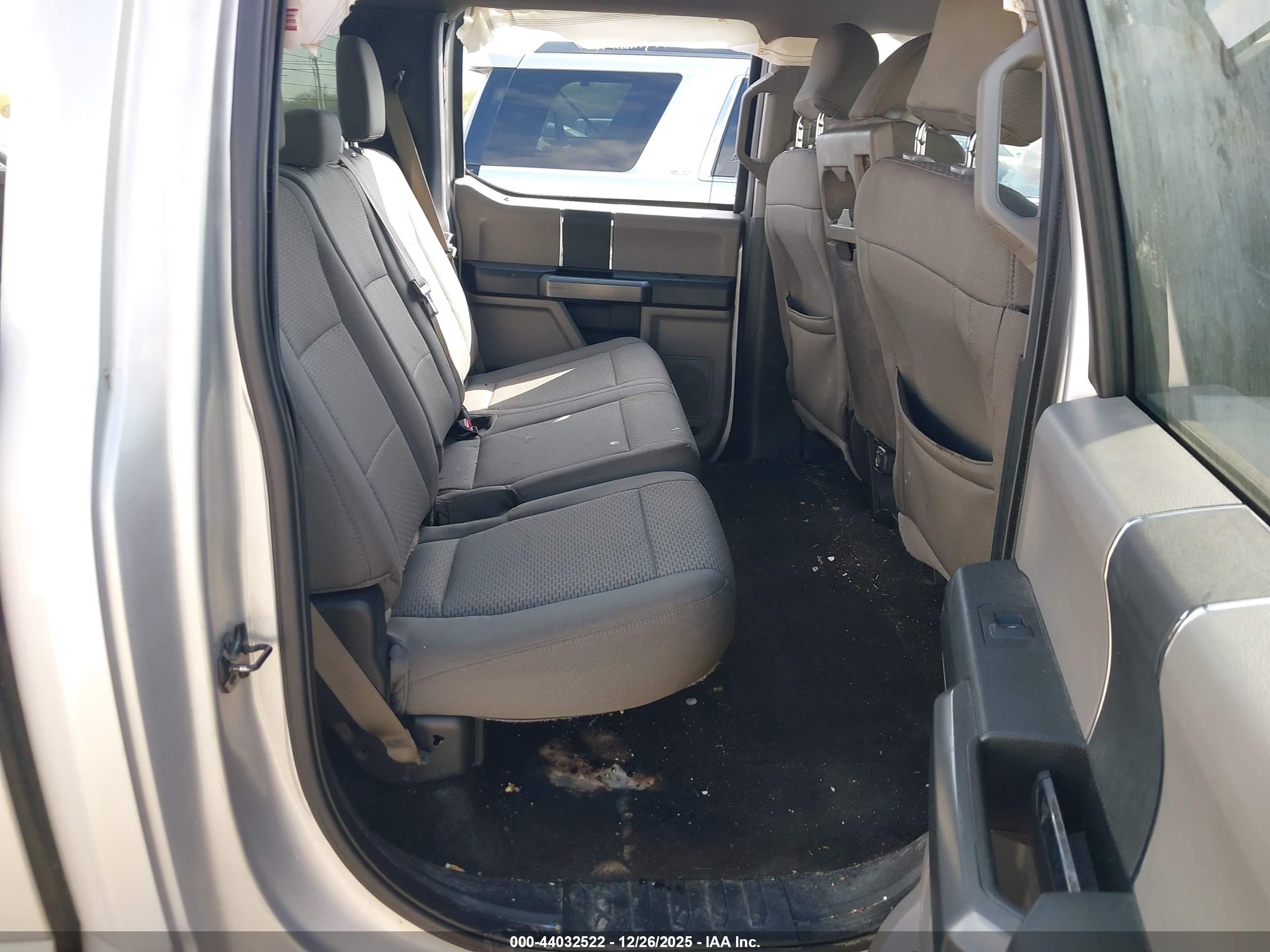 FORD F-150 image 8