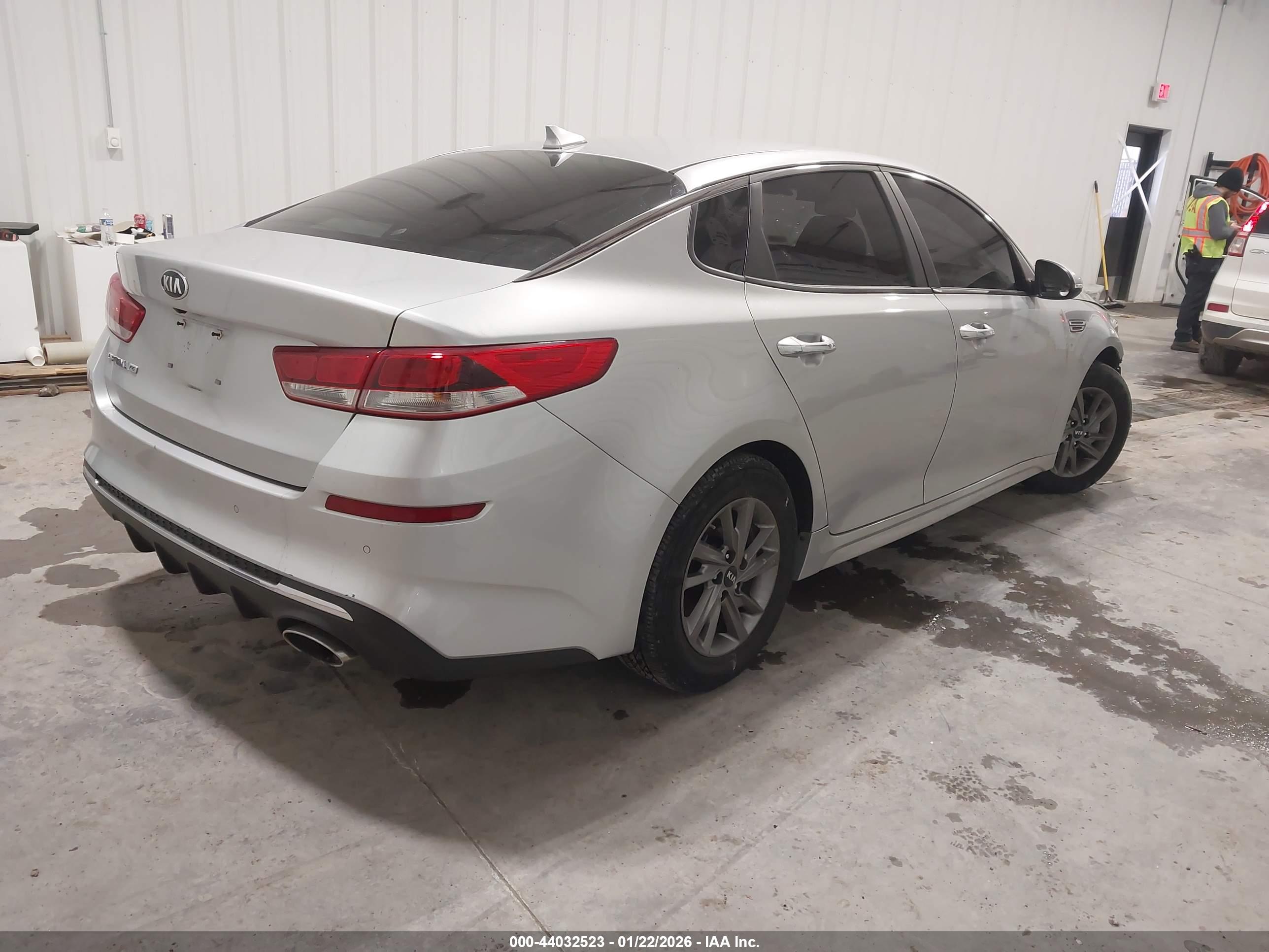 KIA OPTIMA image 4