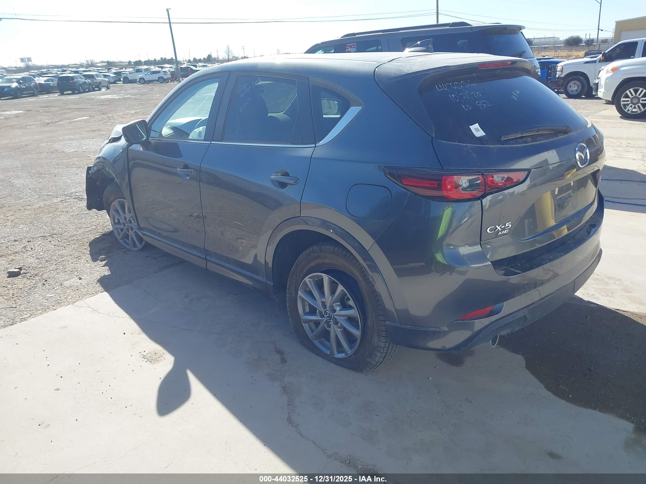 MAZDA CX-5 image 3